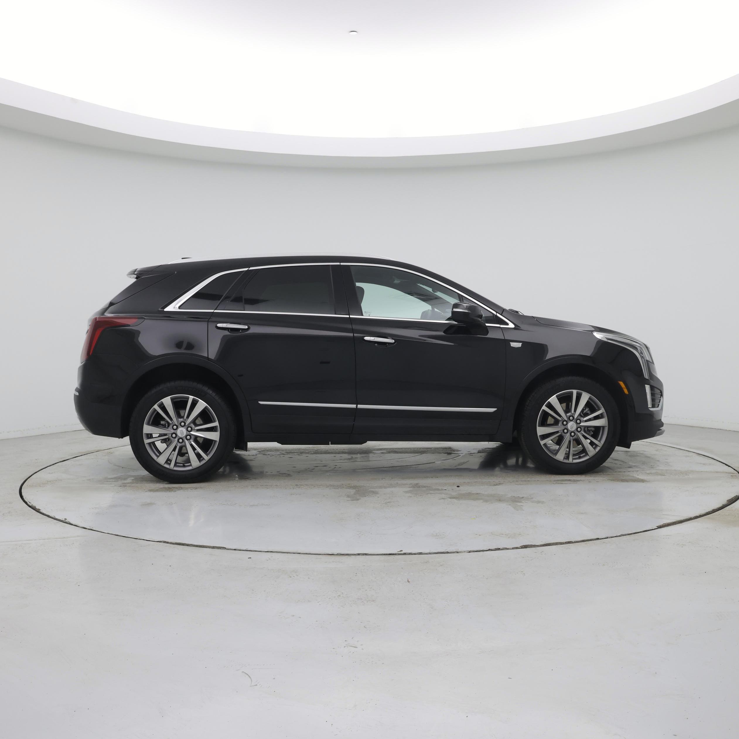 Thumbnail: 2025 Cadillac XT5 - 7