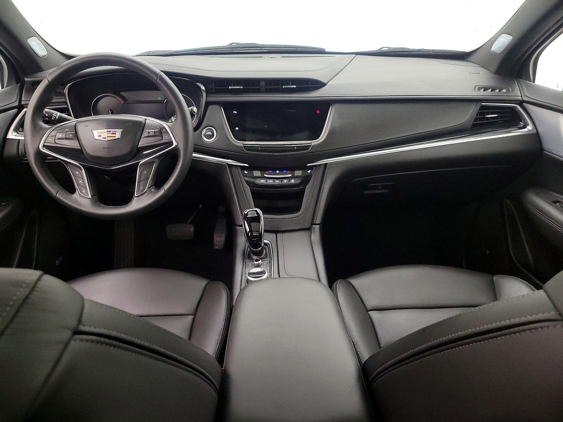 Thumbnail: 2025 Cadillac XT5 - 9