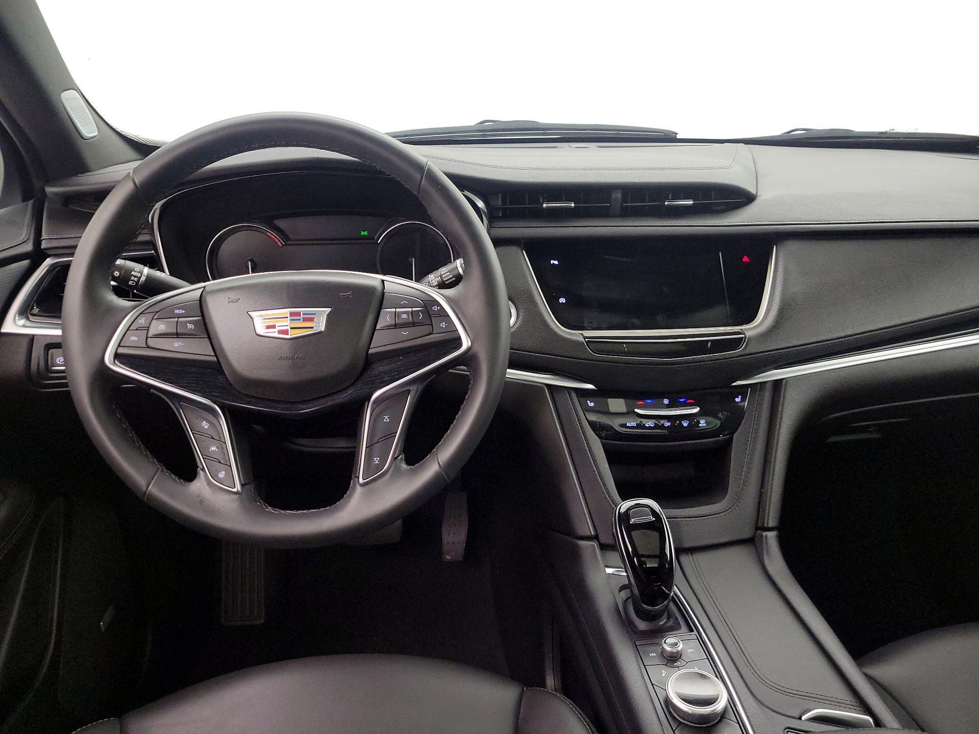 Thumbnail: 2025 Cadillac XT5 - 10