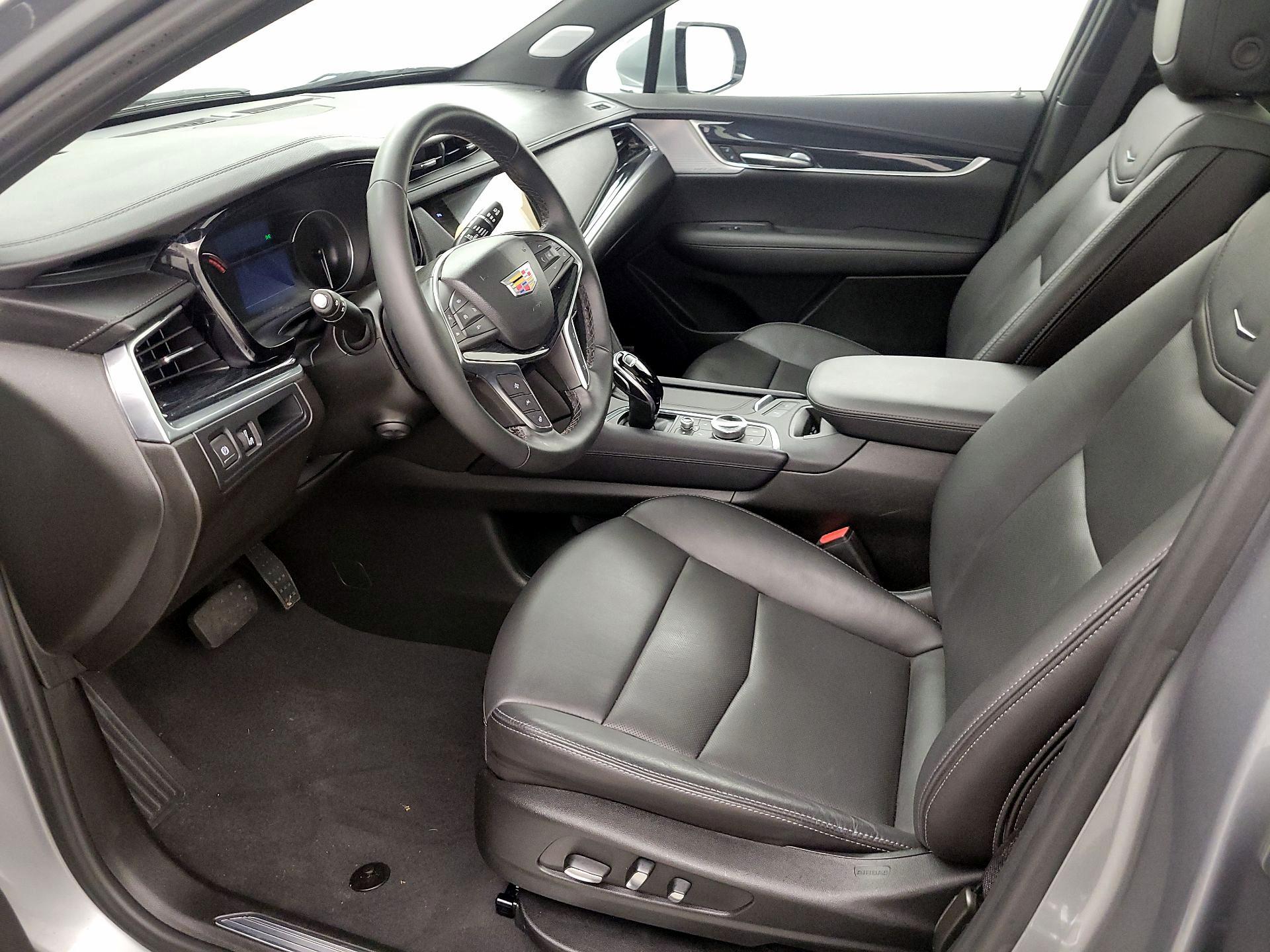 Thumbnail: 2025 Cadillac XT5 - 11