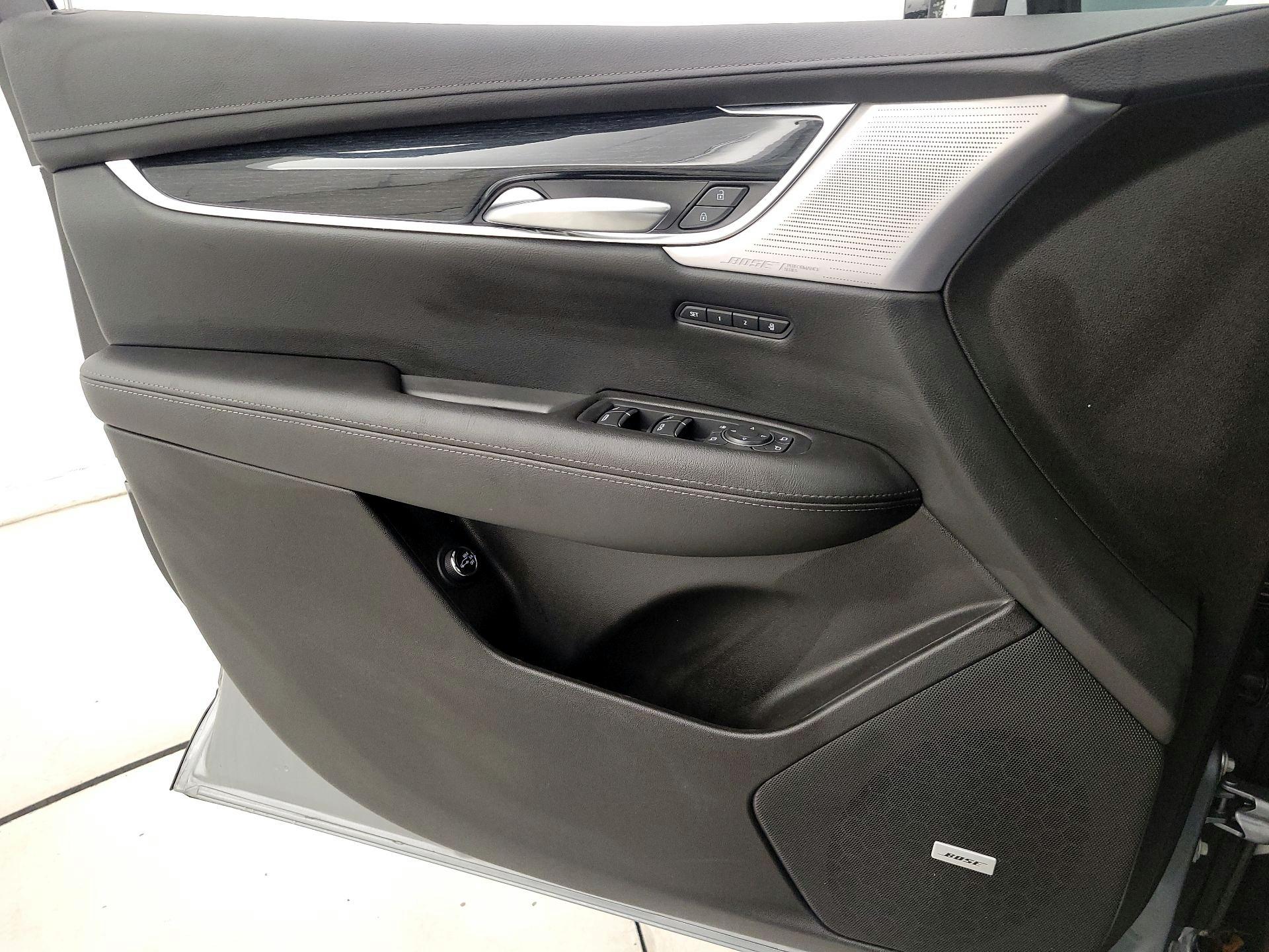 Thumbnail: 2025 Cadillac XT5 - 12