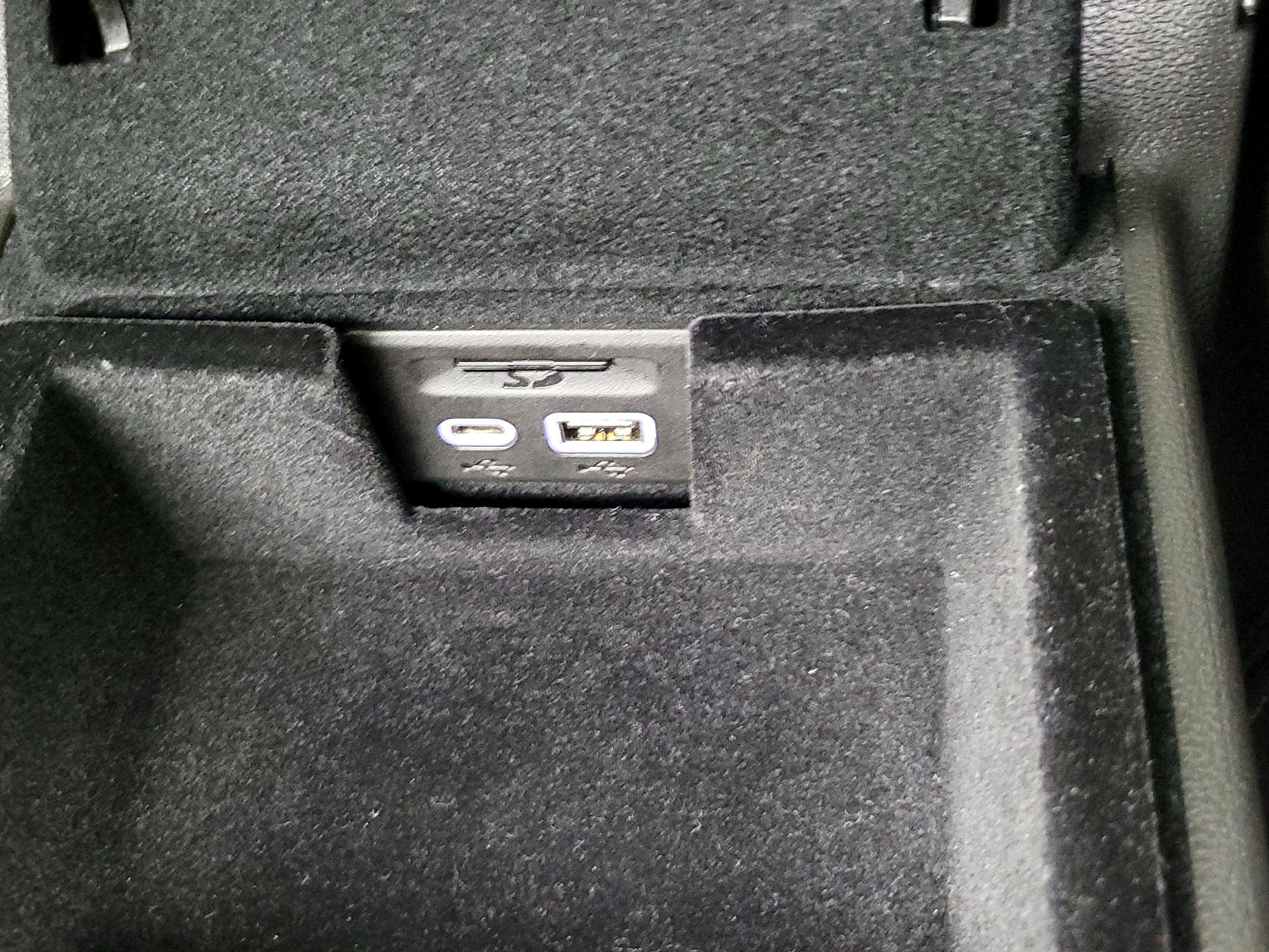 Thumbnail: 2025 Cadillac XT5 - 19