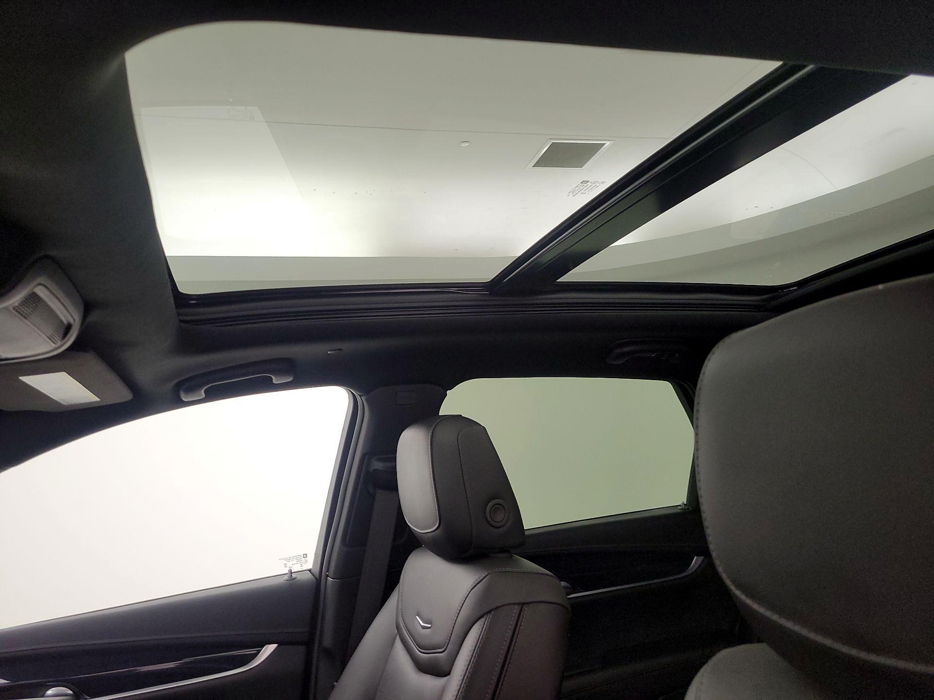 Thumbnail: 2025 Cadillac XT5 - 20