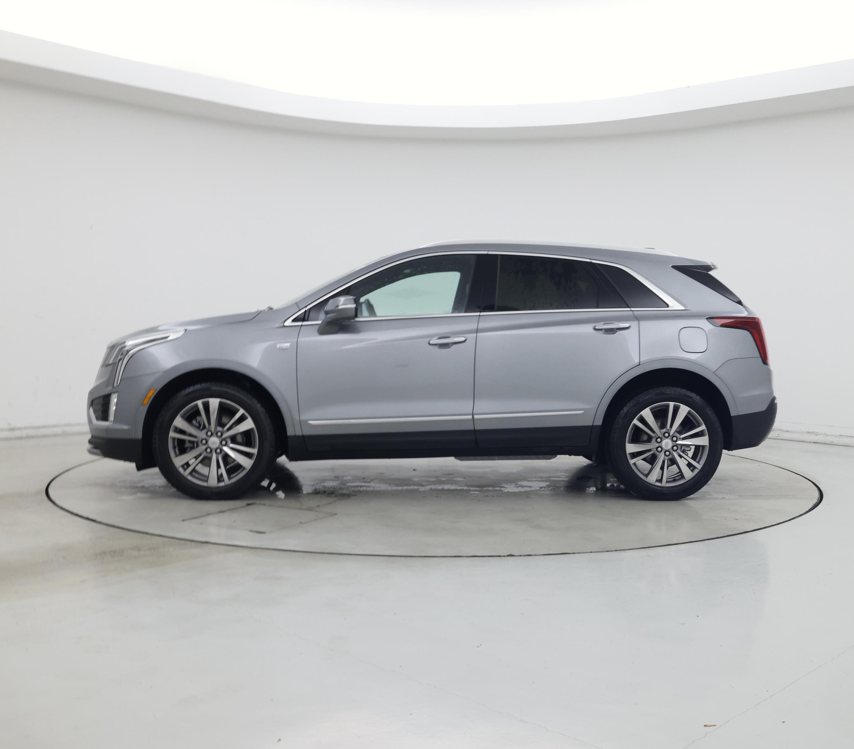 Thumbnail: 2025 Cadillac XT5 - 3