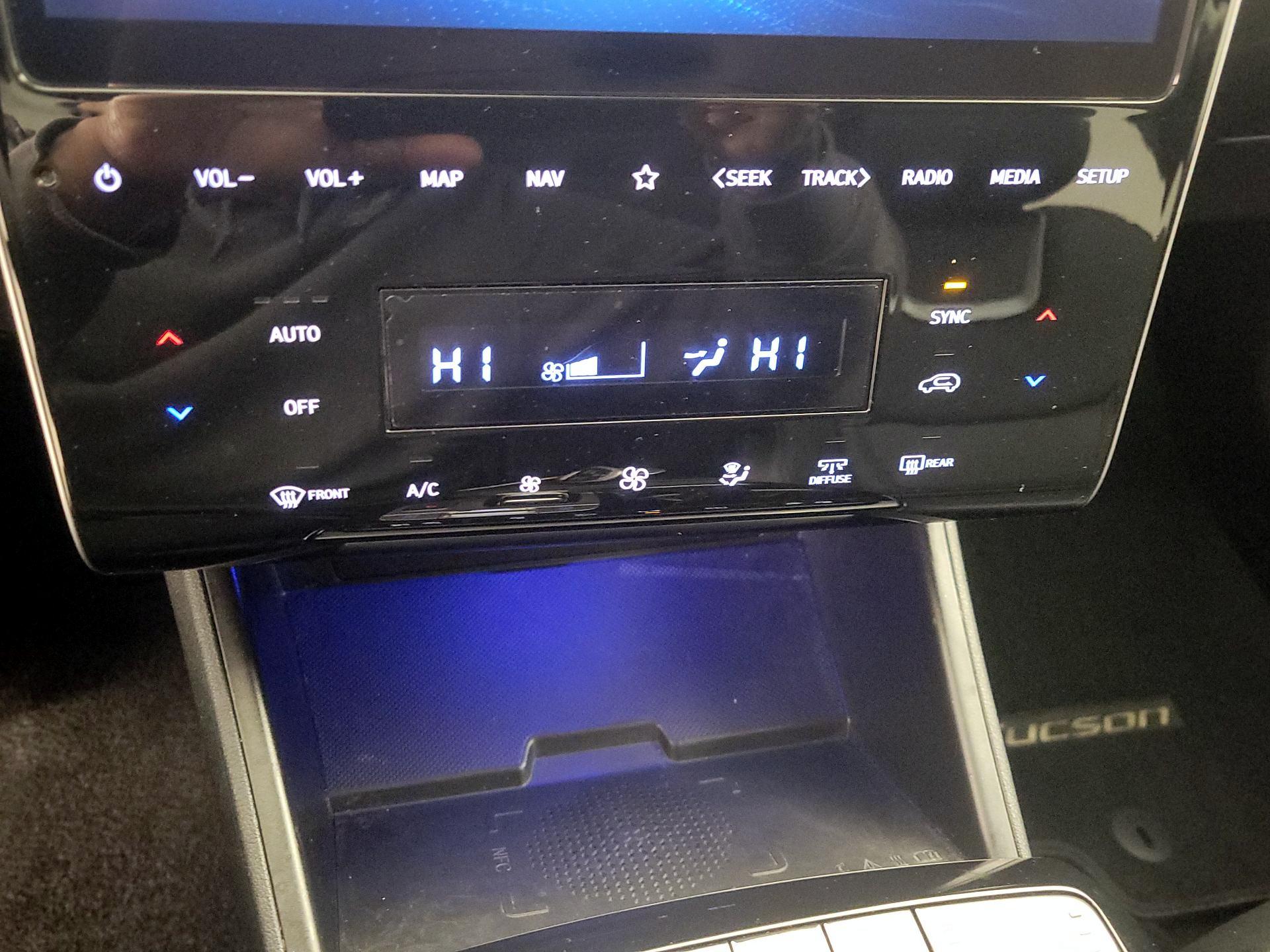 Thumbnail: 2022 Hyundai Tucson - 17