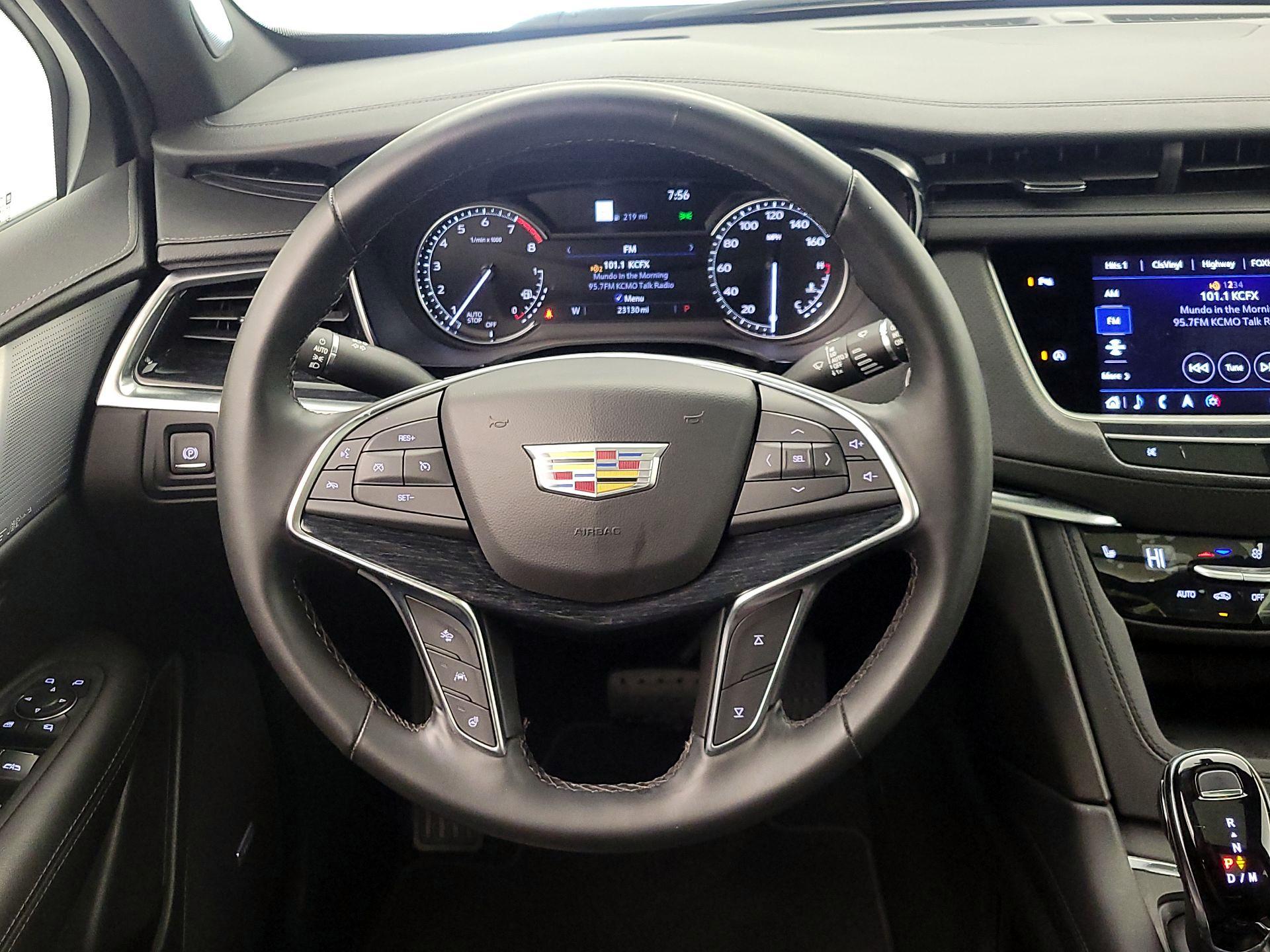 Thumbnail: 2025 Cadillac XT5 - 10