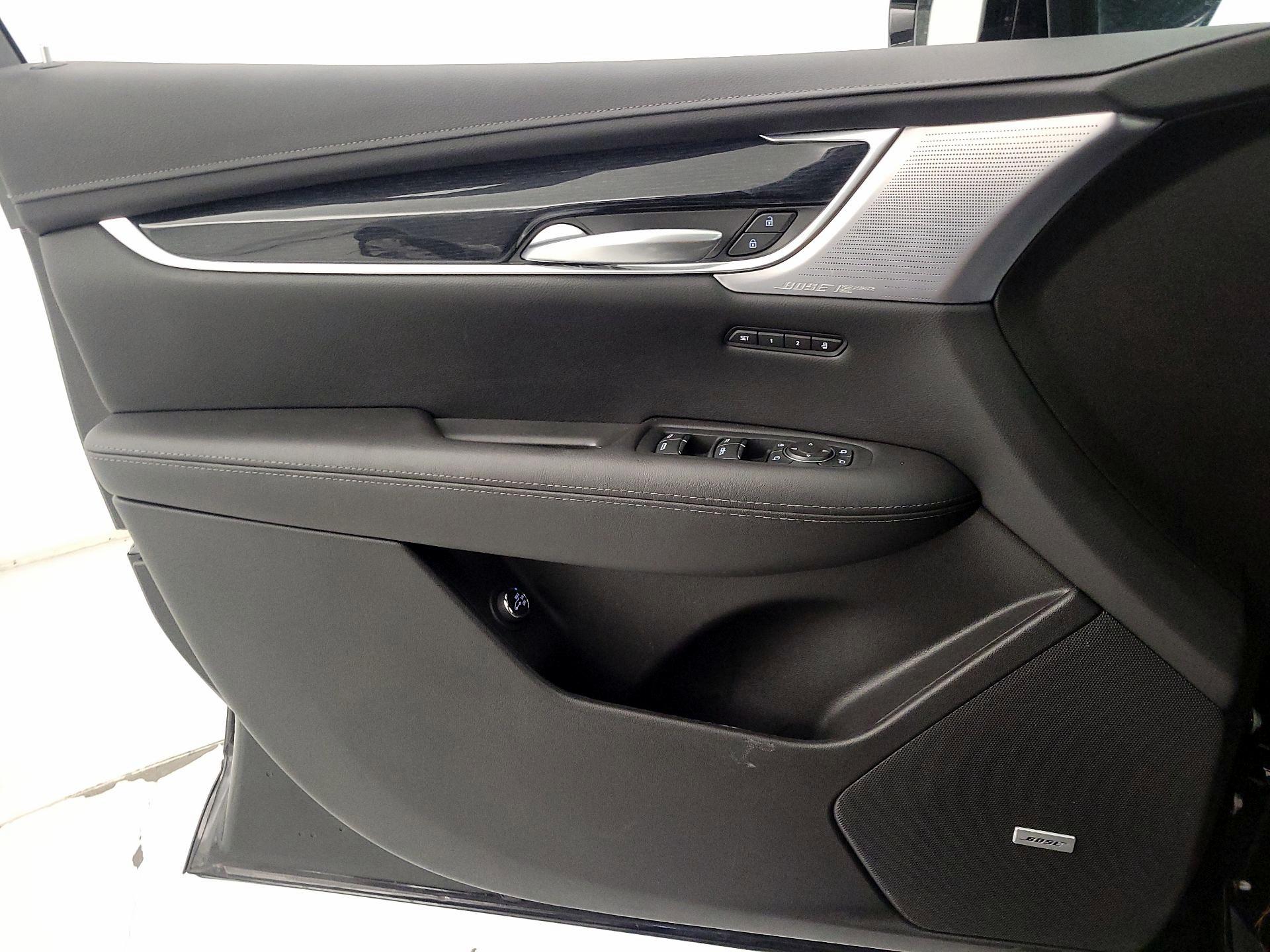 Thumbnail: 2025 Cadillac XT5 - 12