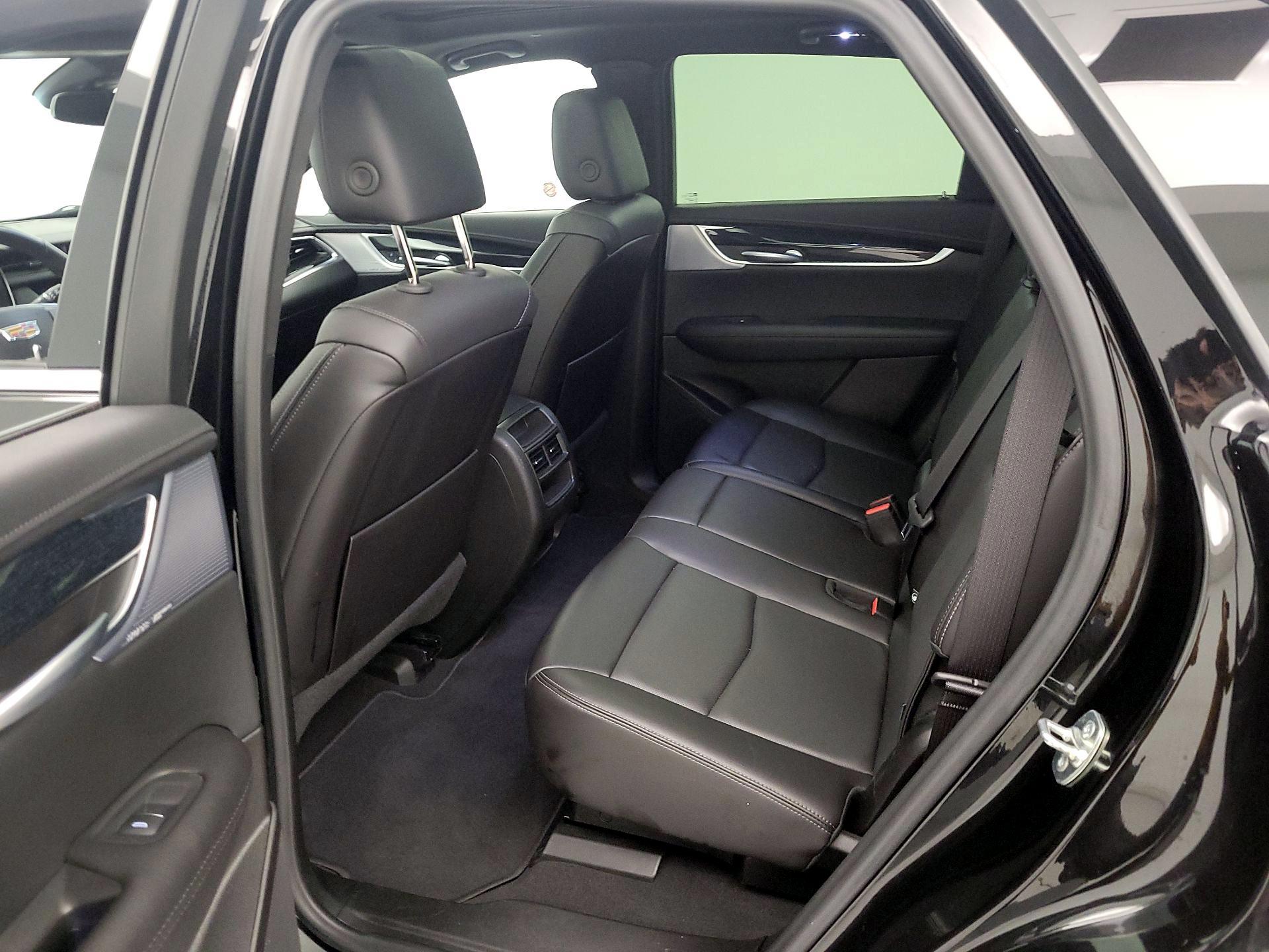 Thumbnail: 2025 Cadillac XT5 - 20