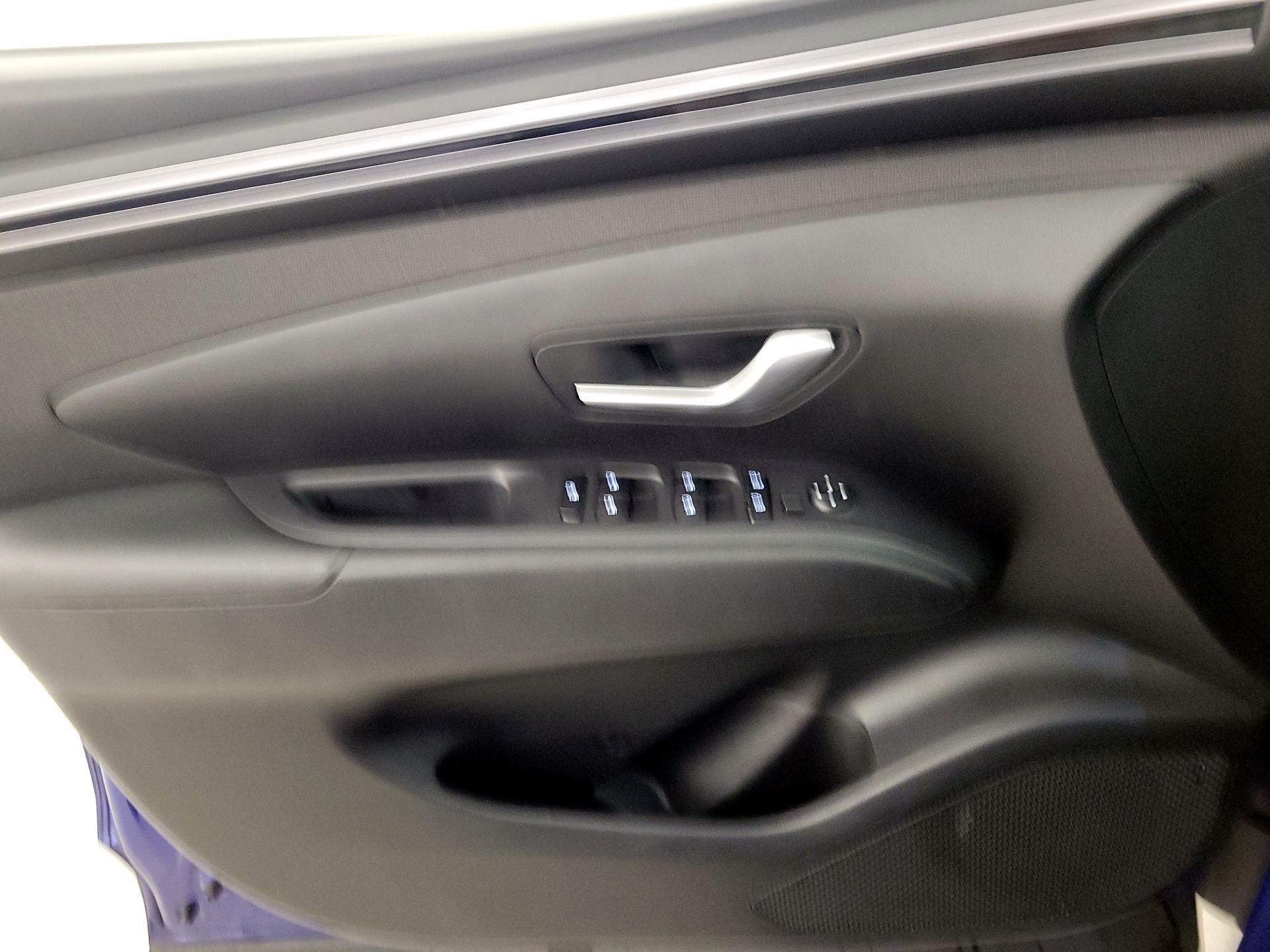 Thumbnail: 2023 Hyundai Tucson - 12