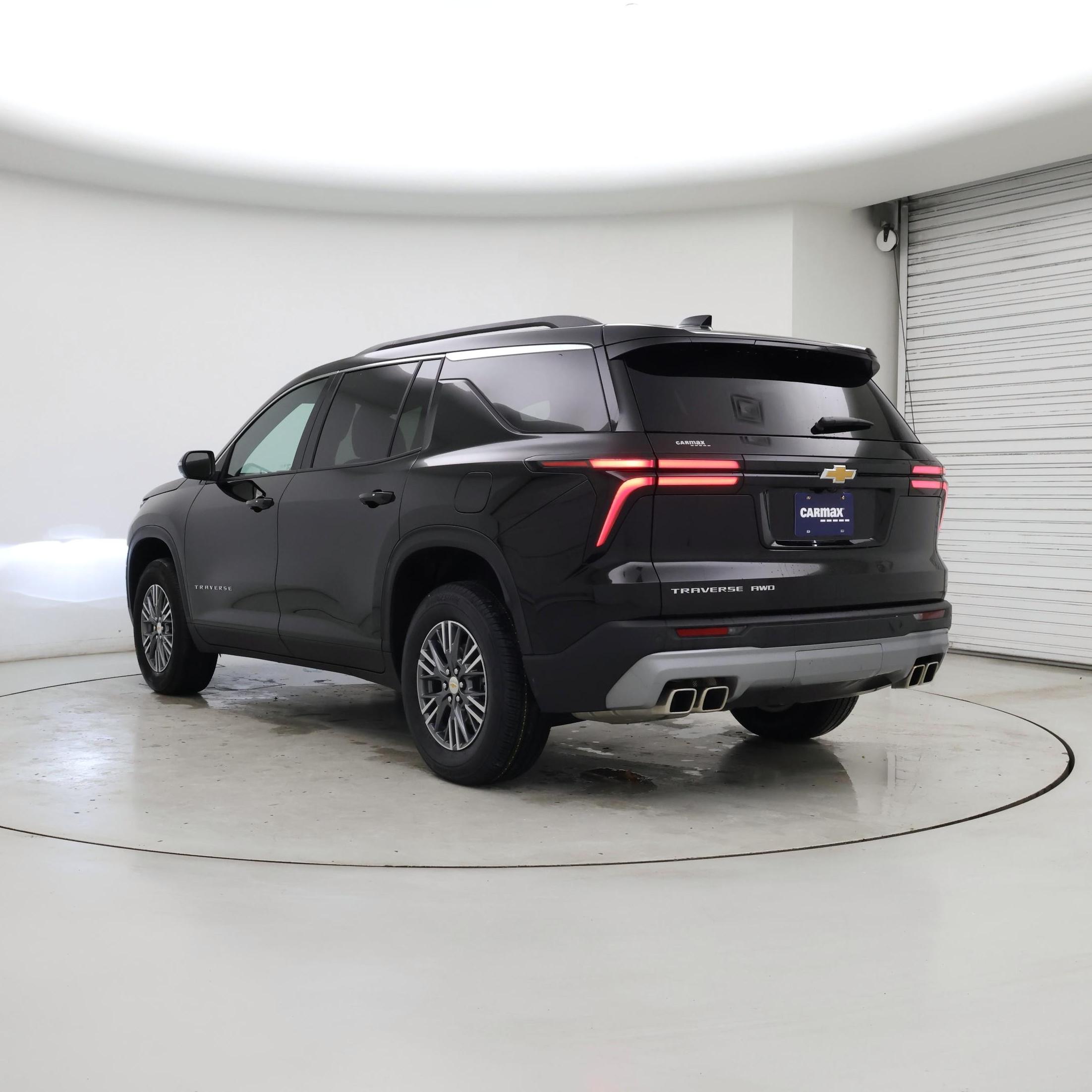 Thumbnail: 2025 Chevrolet Traverse - 2