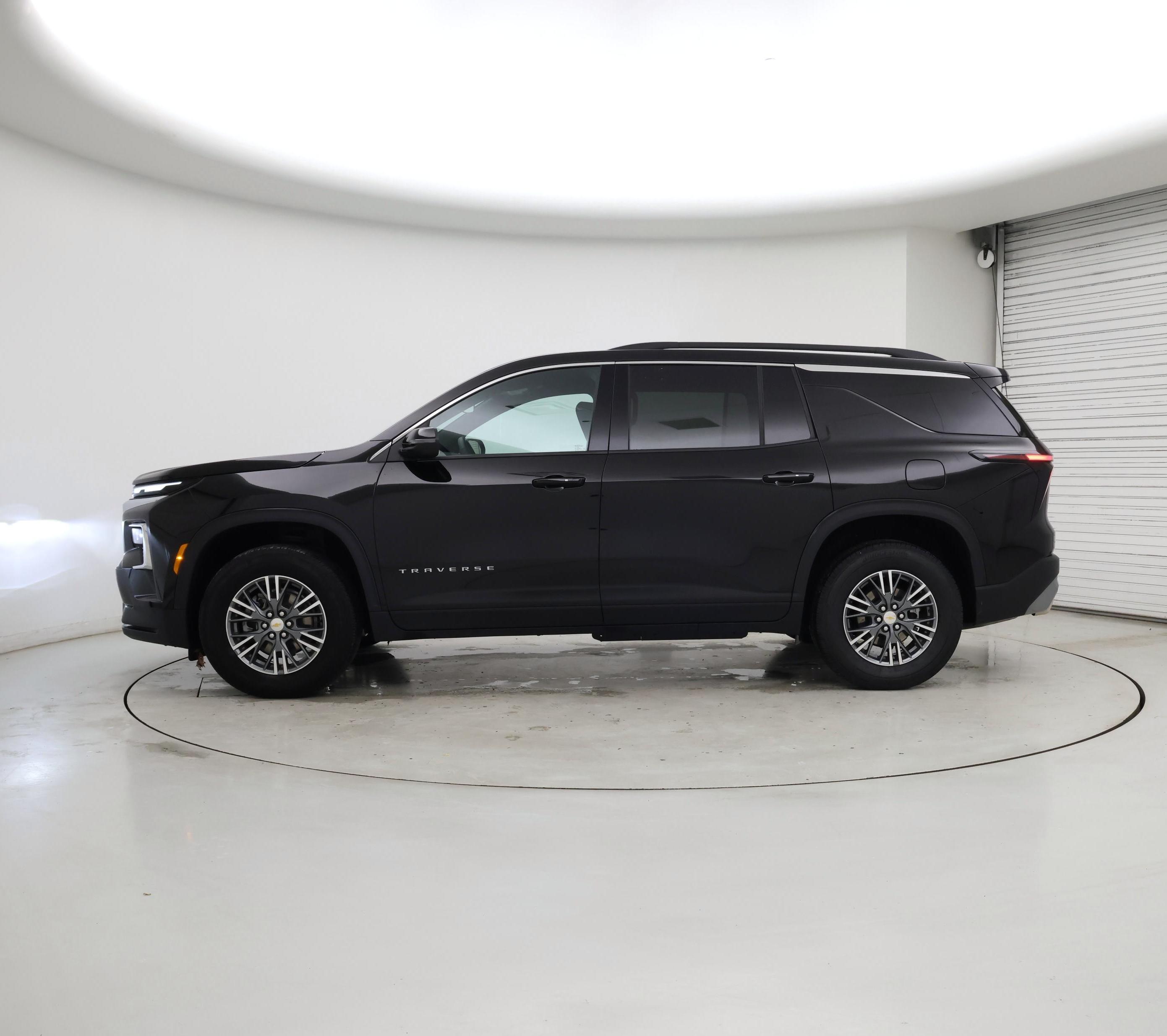 Thumbnail: 2025 Chevrolet Traverse - 3