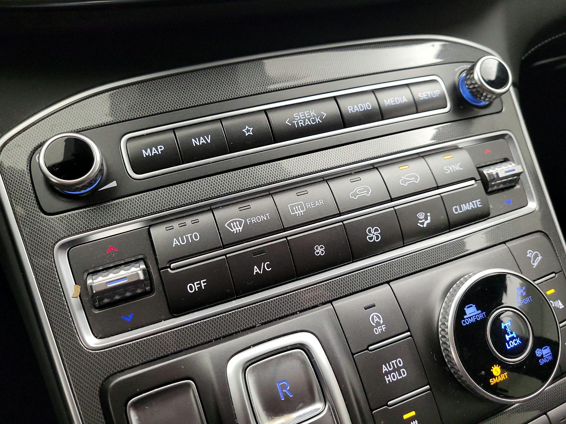 Thumbnail: 2023 Hyundai Santa Fe - 17