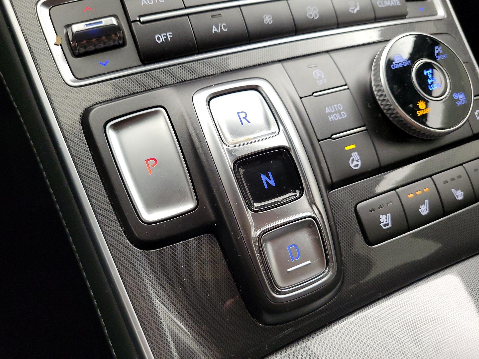 Thumbnail: 2023 Hyundai Santa Fe - 18