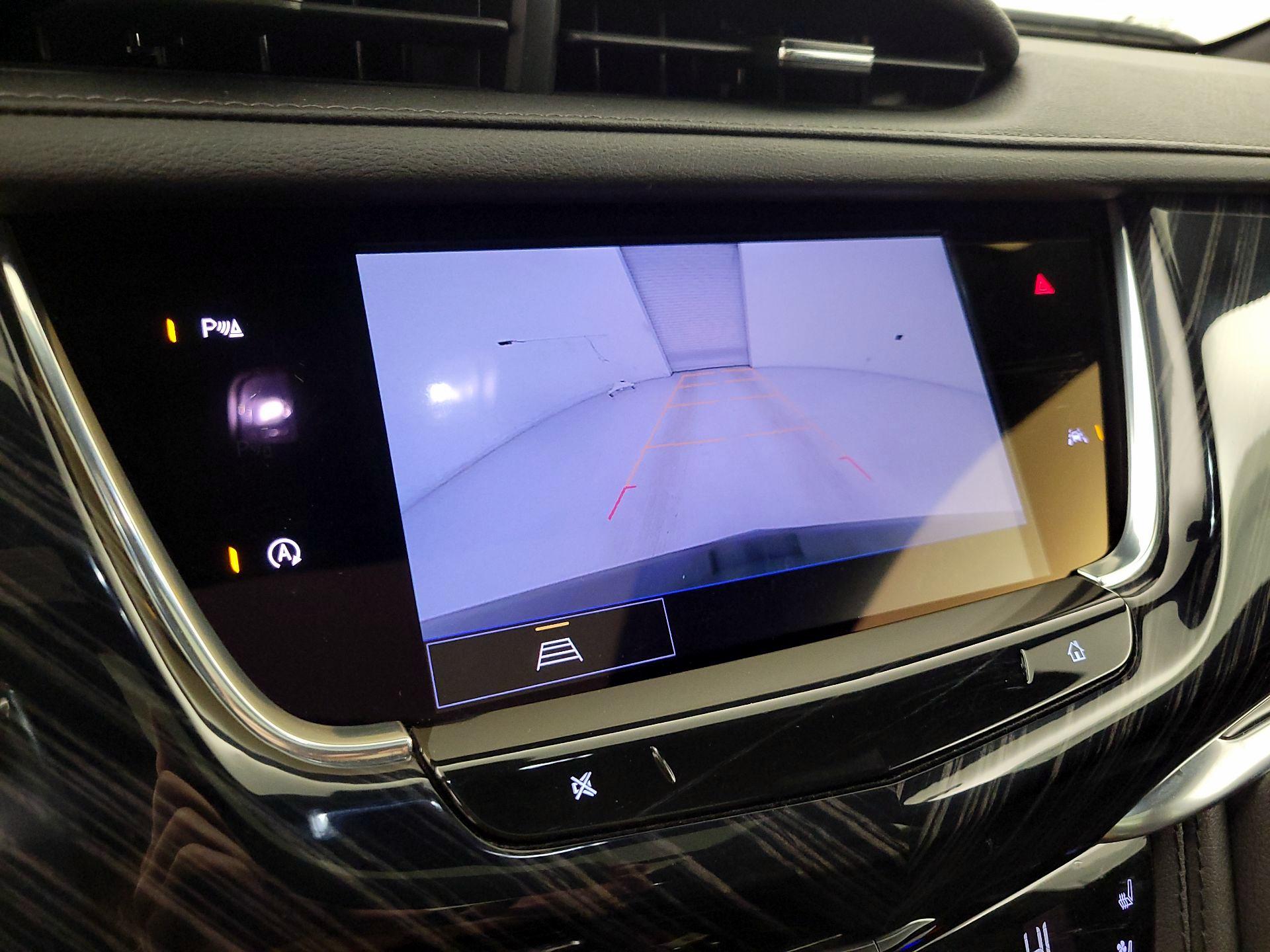 Thumbnail: 2025 Cadillac XT6 - 15