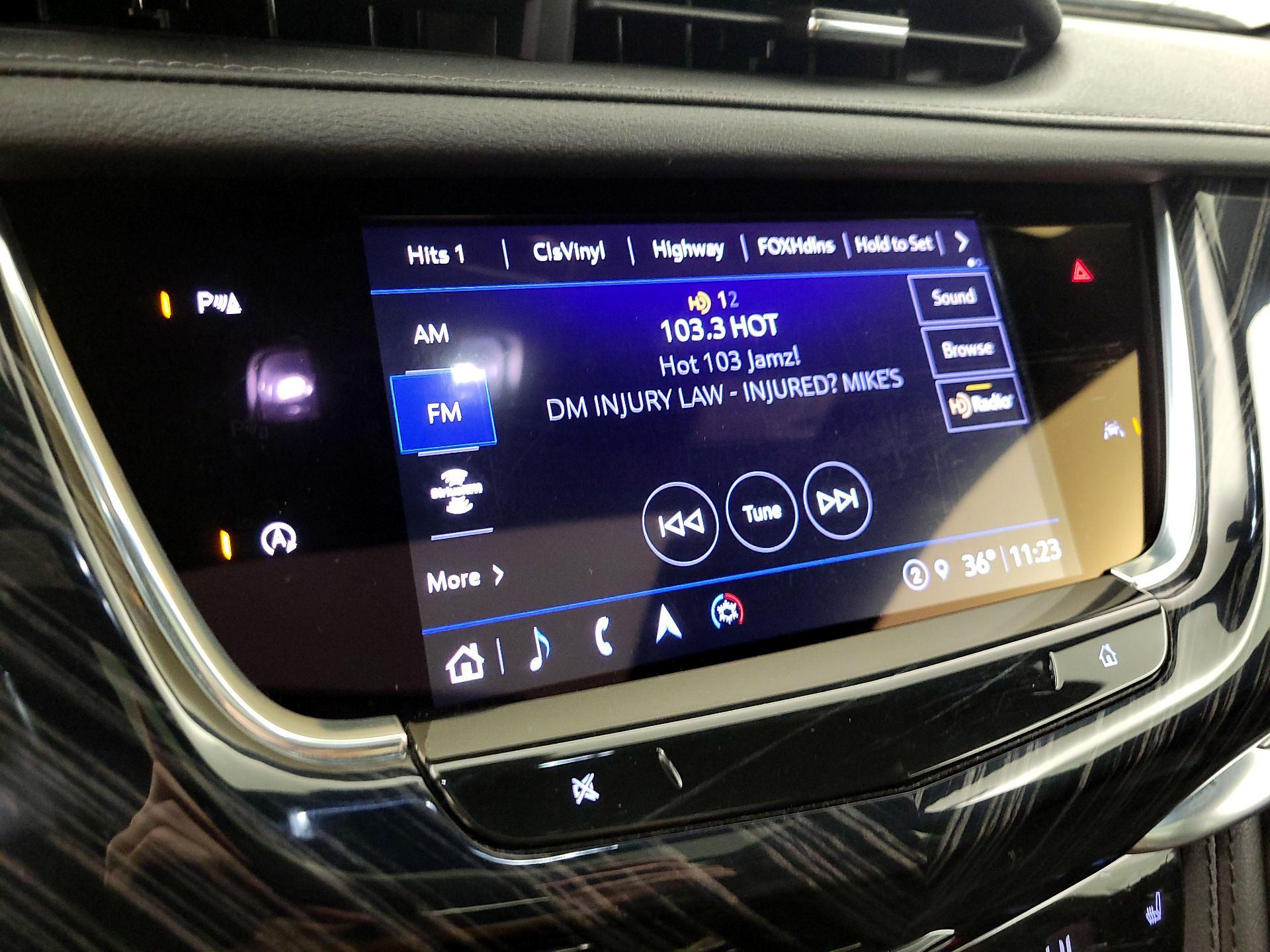 Thumbnail: 2025 Cadillac XT6 - 16