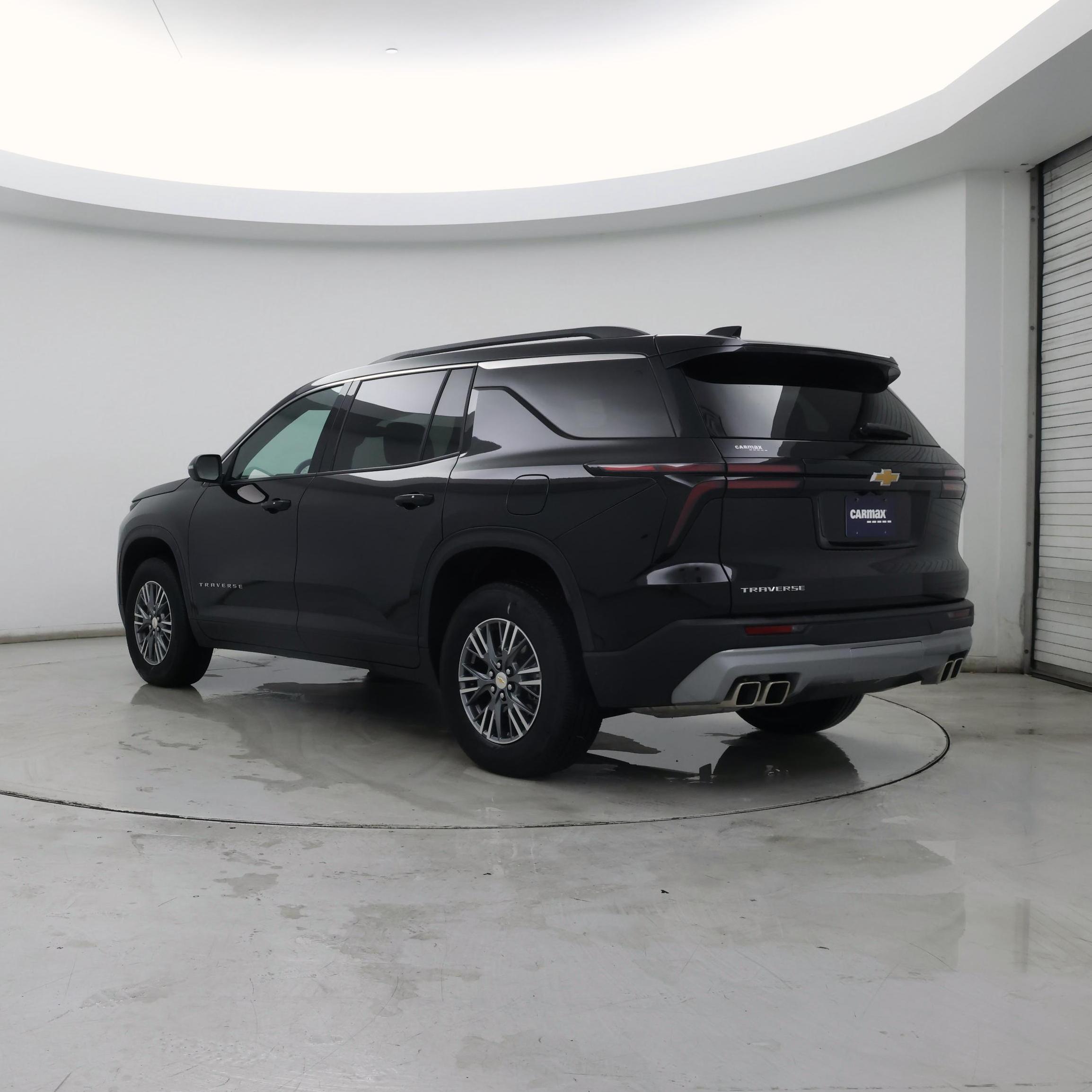 Thumbnail: 2025 Chevrolet Traverse - 2