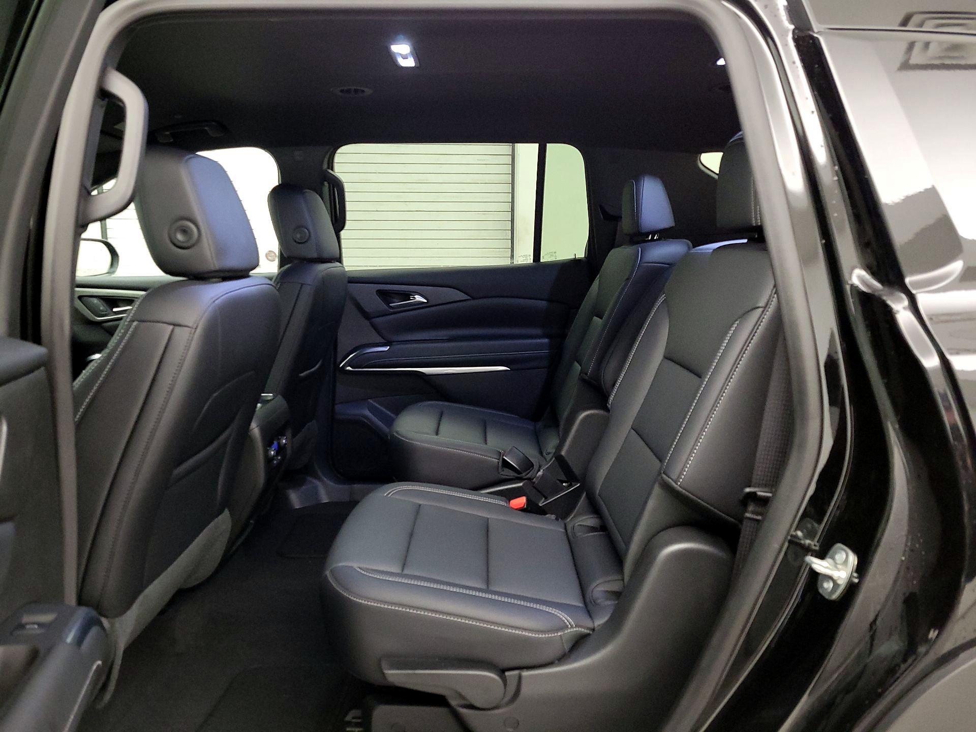 Thumbnail: 2025 Chevrolet Traverse - 20