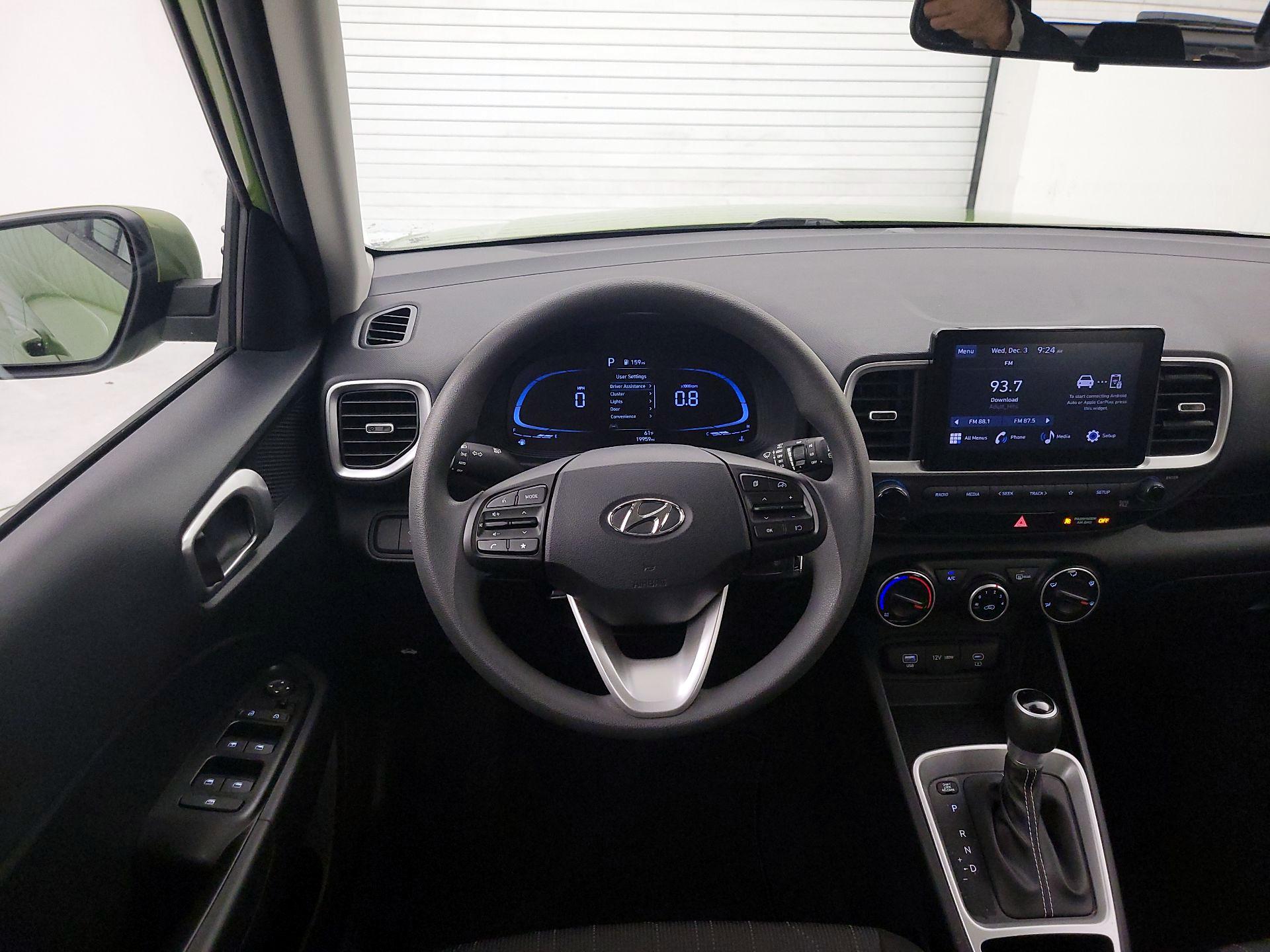 Thumbnail: 2023 Hyundai Venue - 10