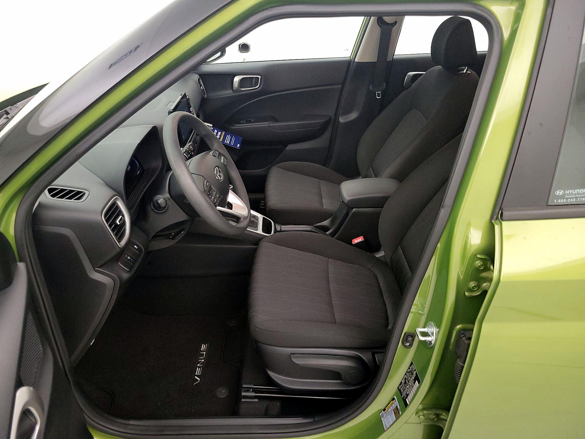 Thumbnail: 2023 Hyundai Venue - 11