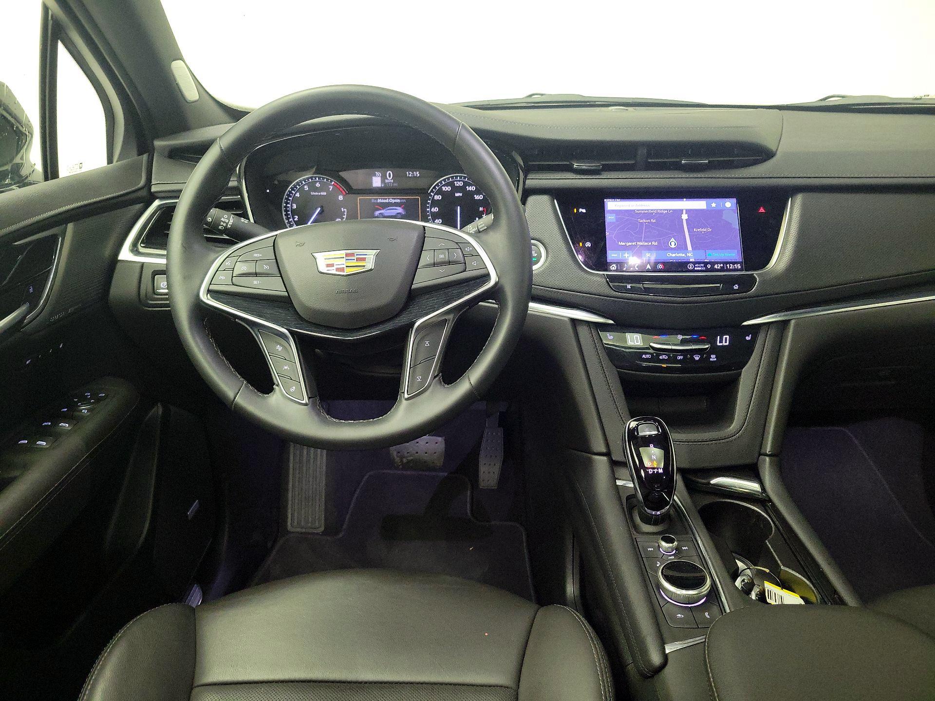 Thumbnail: 2025 Cadillac XT5 - 10