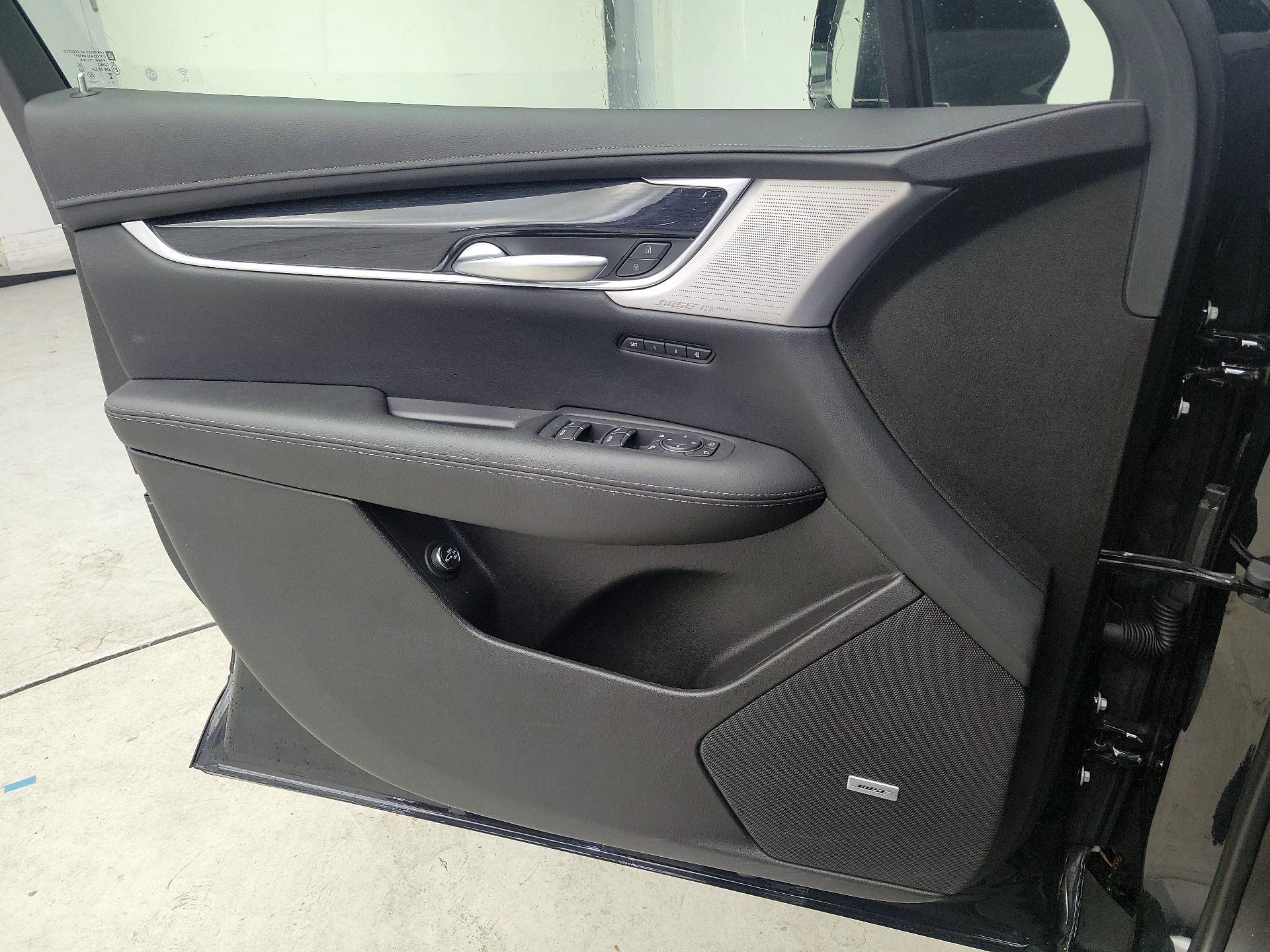 Thumbnail: 2025 Cadillac XT5 - 12