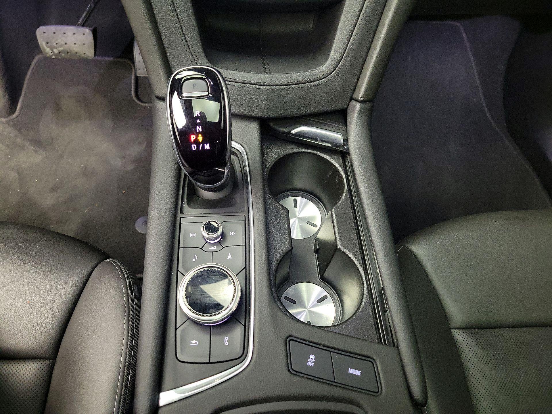 Thumbnail: 2025 Cadillac XT5 - 18