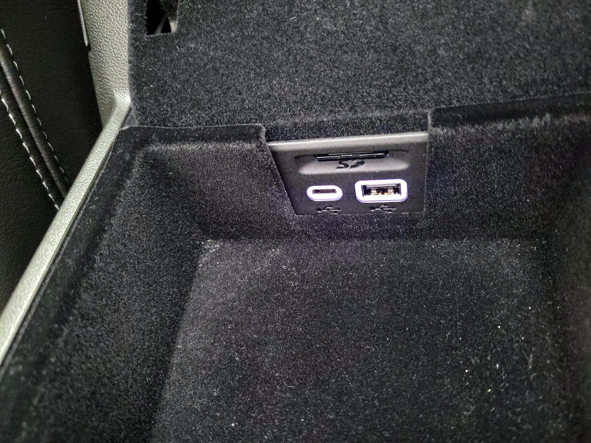 Thumbnail: 2025 Cadillac XT5 - 19