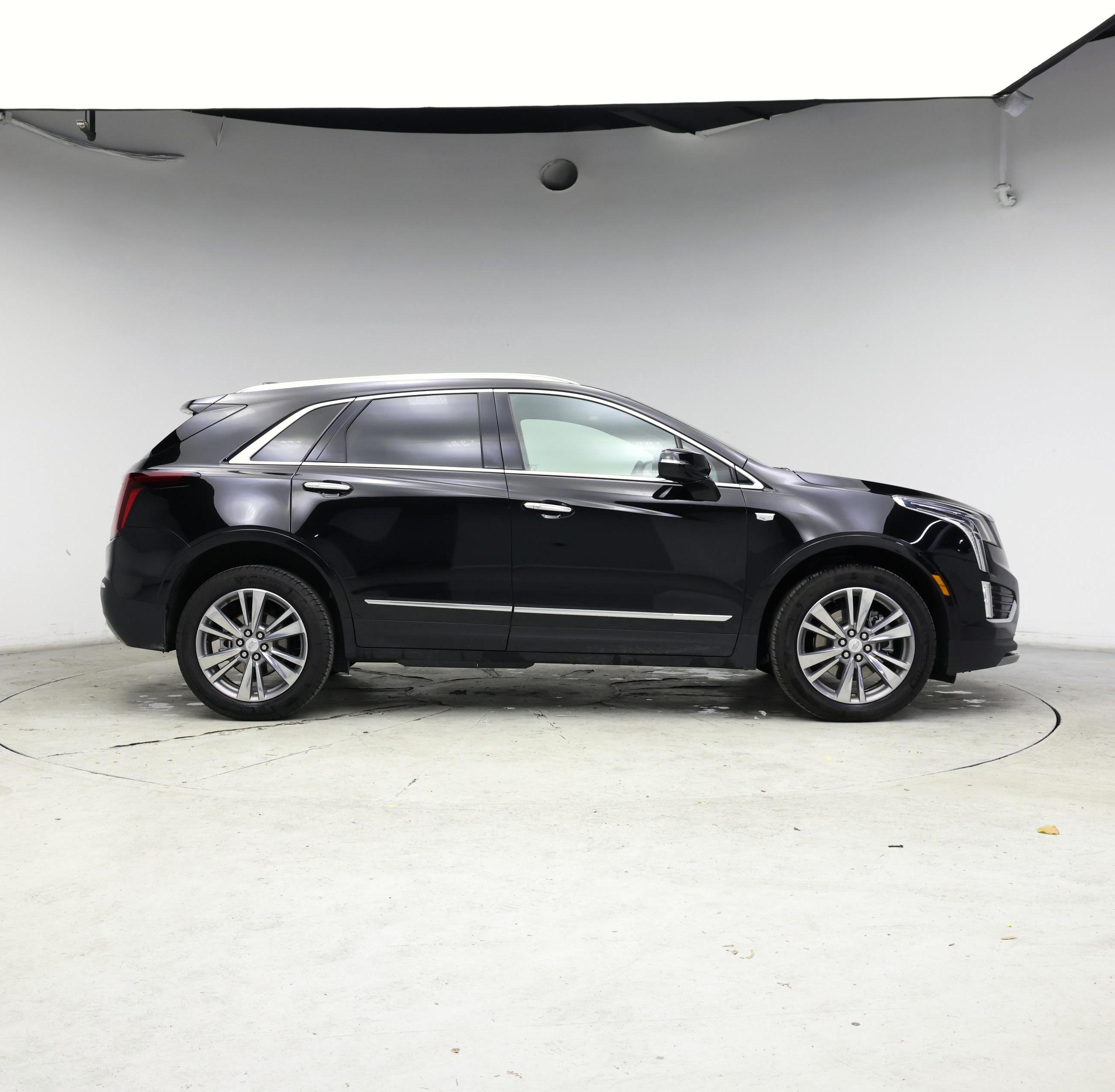 Thumbnail: 2025 Cadillac XT5 - 7