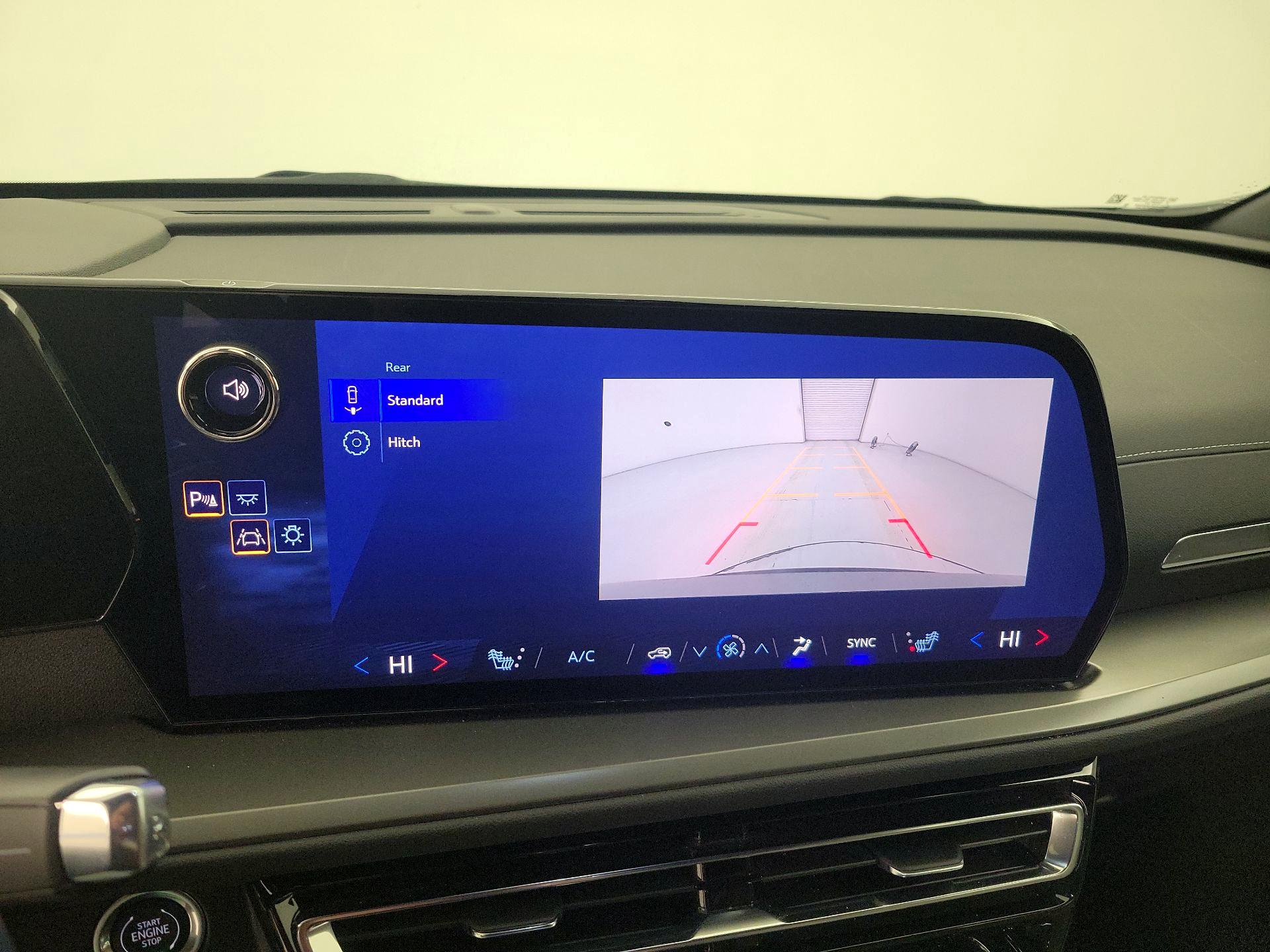 Thumbnail: 2025 Chevrolet Traverse - 14