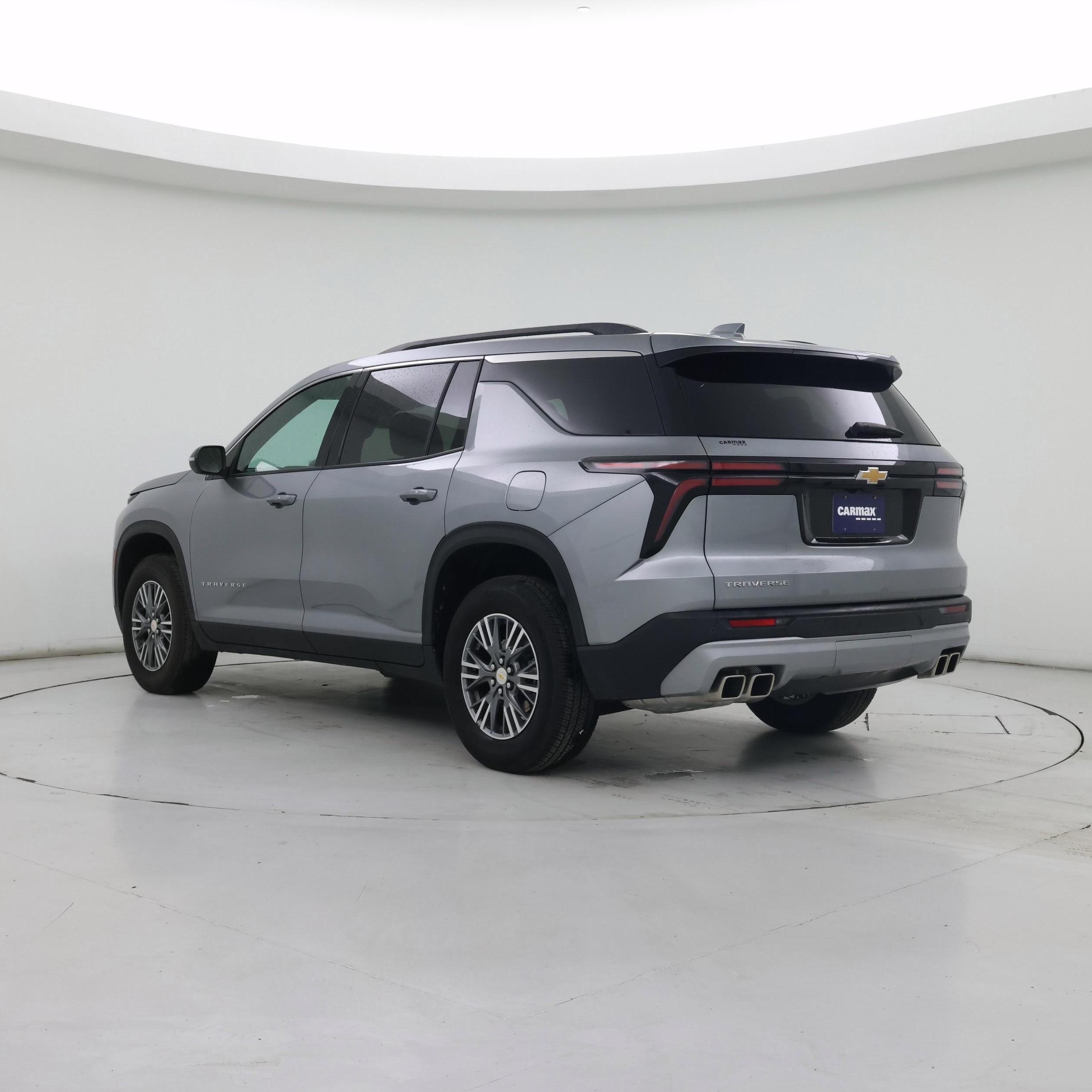 Thumbnail: 2025 Chevrolet Traverse - 2