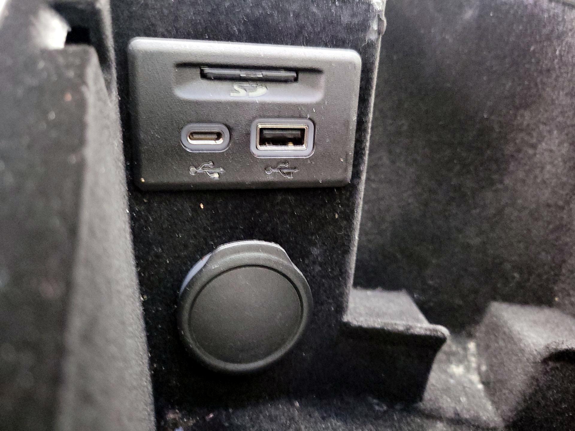 Thumbnail: 2023 Cadillac CT5 - 19