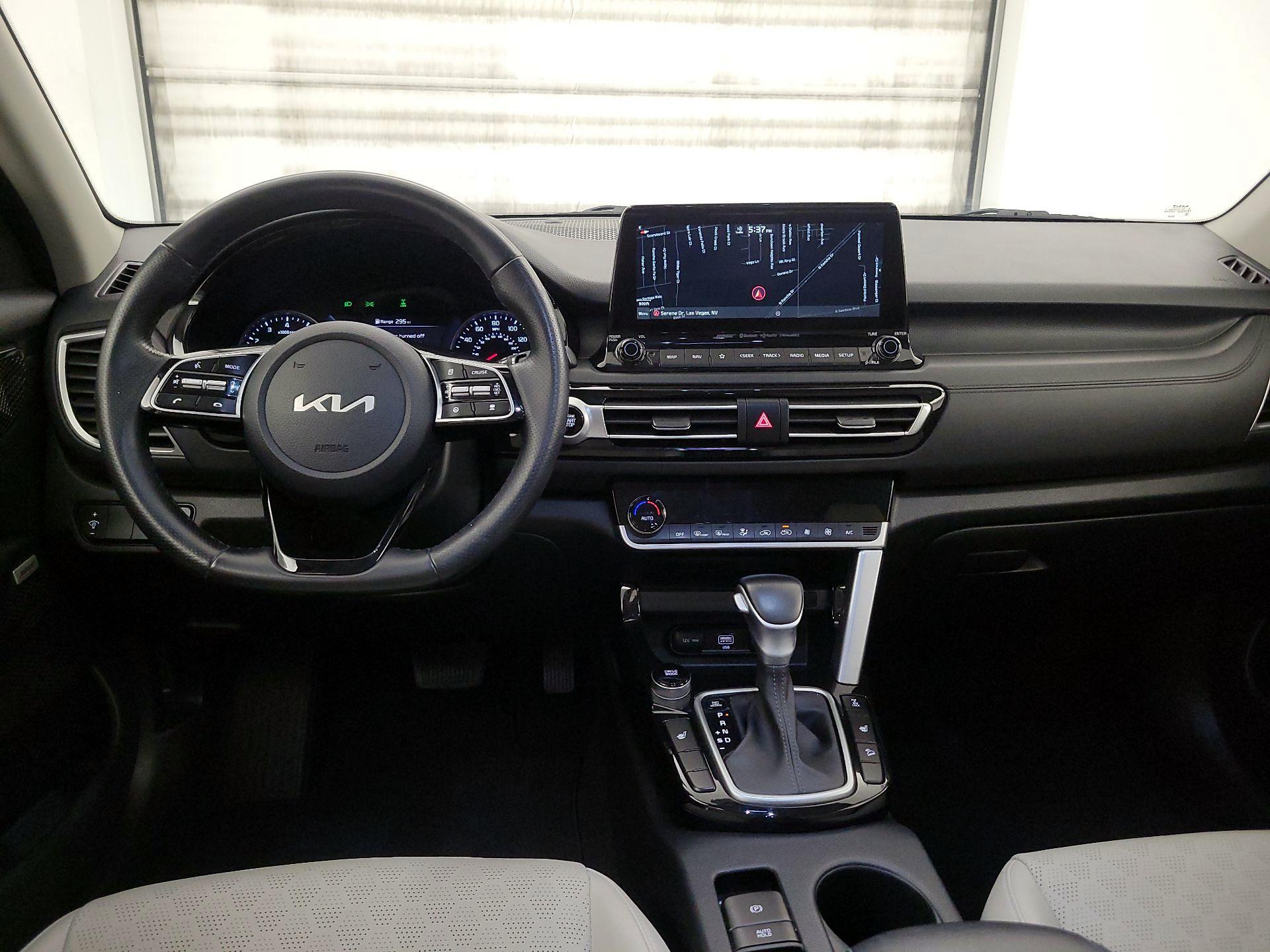 Thumbnail: 2022 Kia Seltos - 9