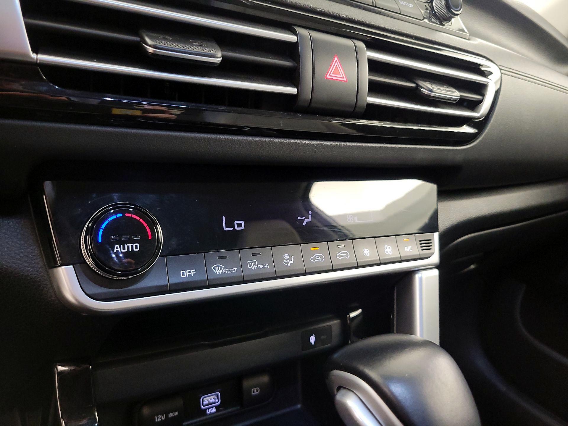 Thumbnail: 2022 Kia Seltos - 17