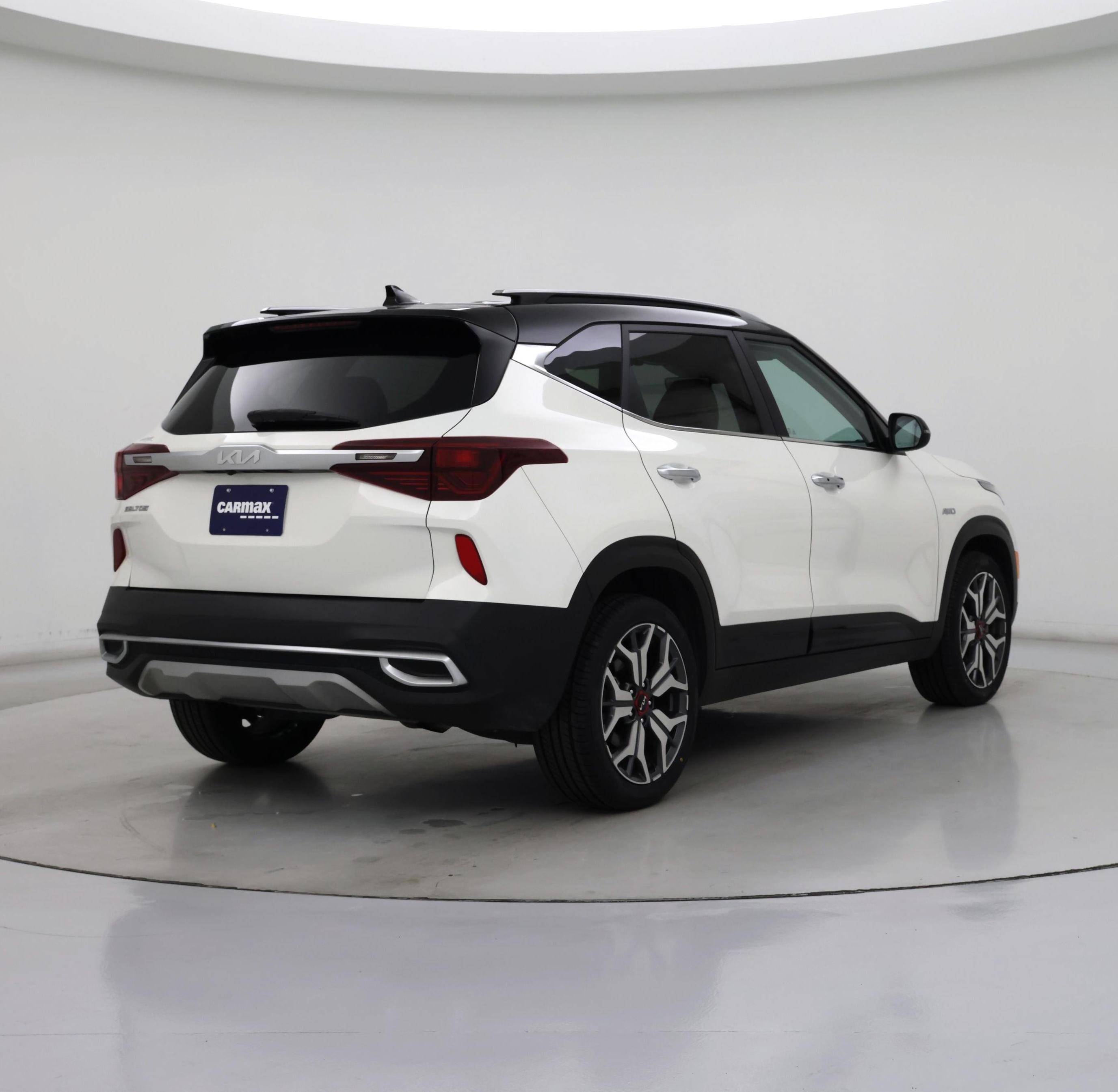 Thumbnail: 2022 Kia Seltos - 8