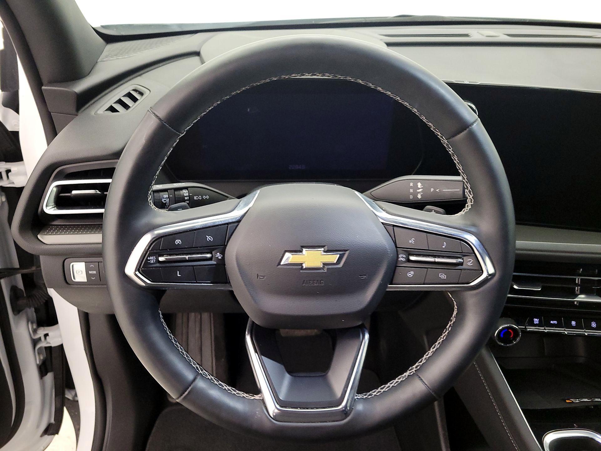 Thumbnail: 2025 Chevrolet Traverse - 10