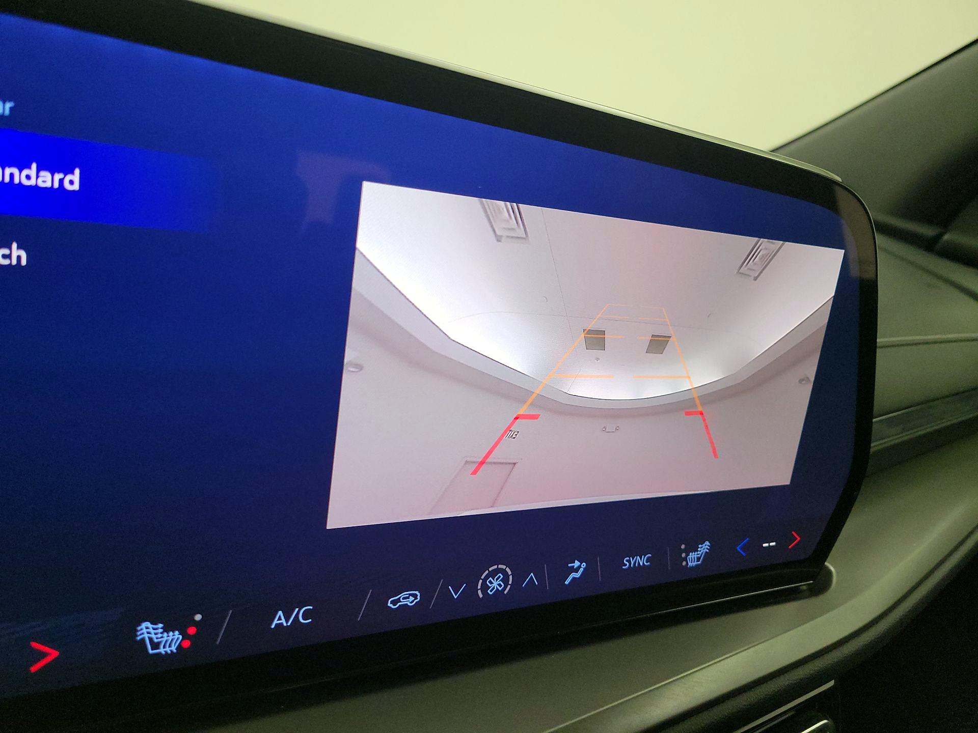 Thumbnail: 2025 Chevrolet Traverse - 15