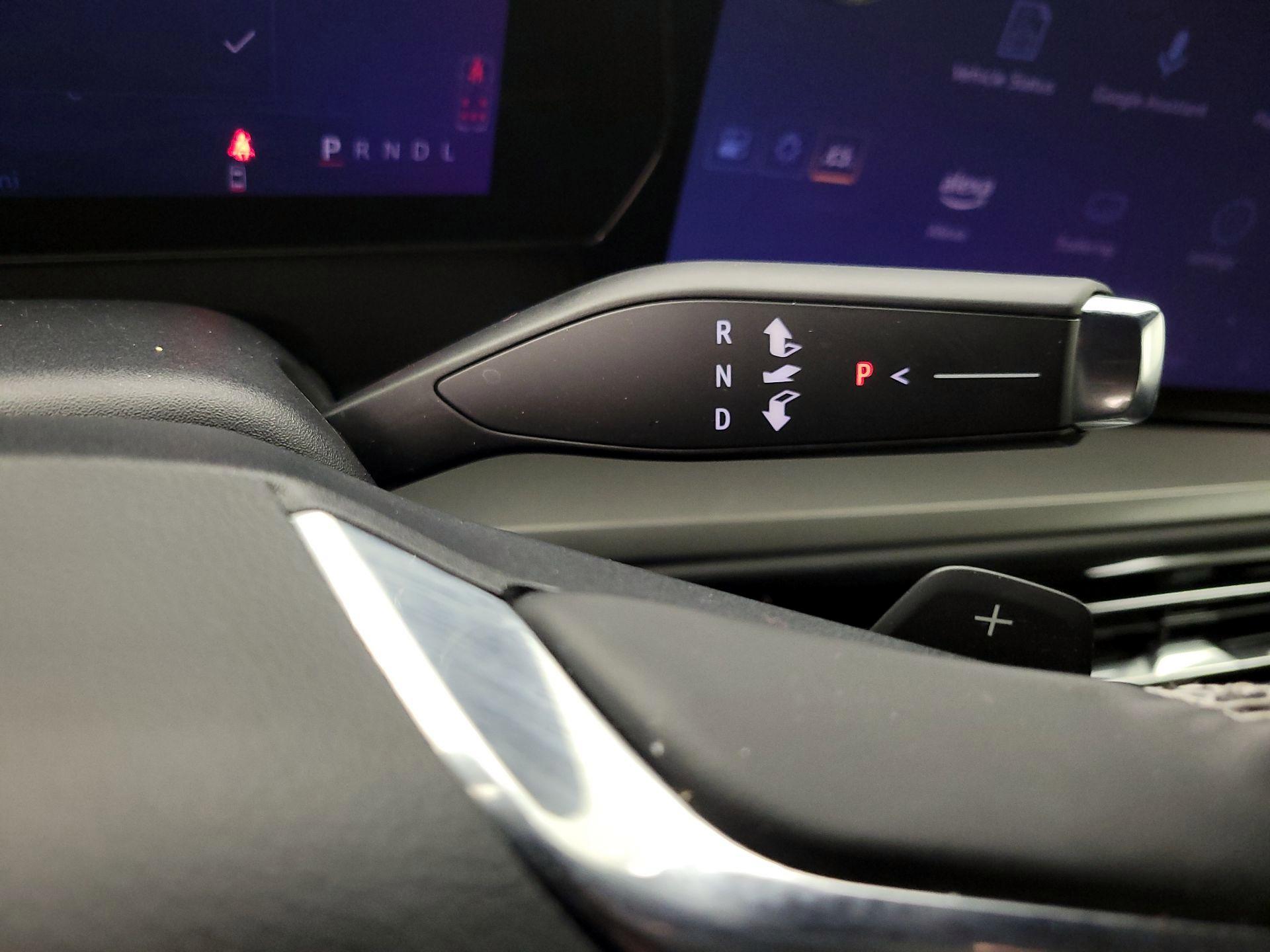 Thumbnail: 2025 Chevrolet Traverse - 18