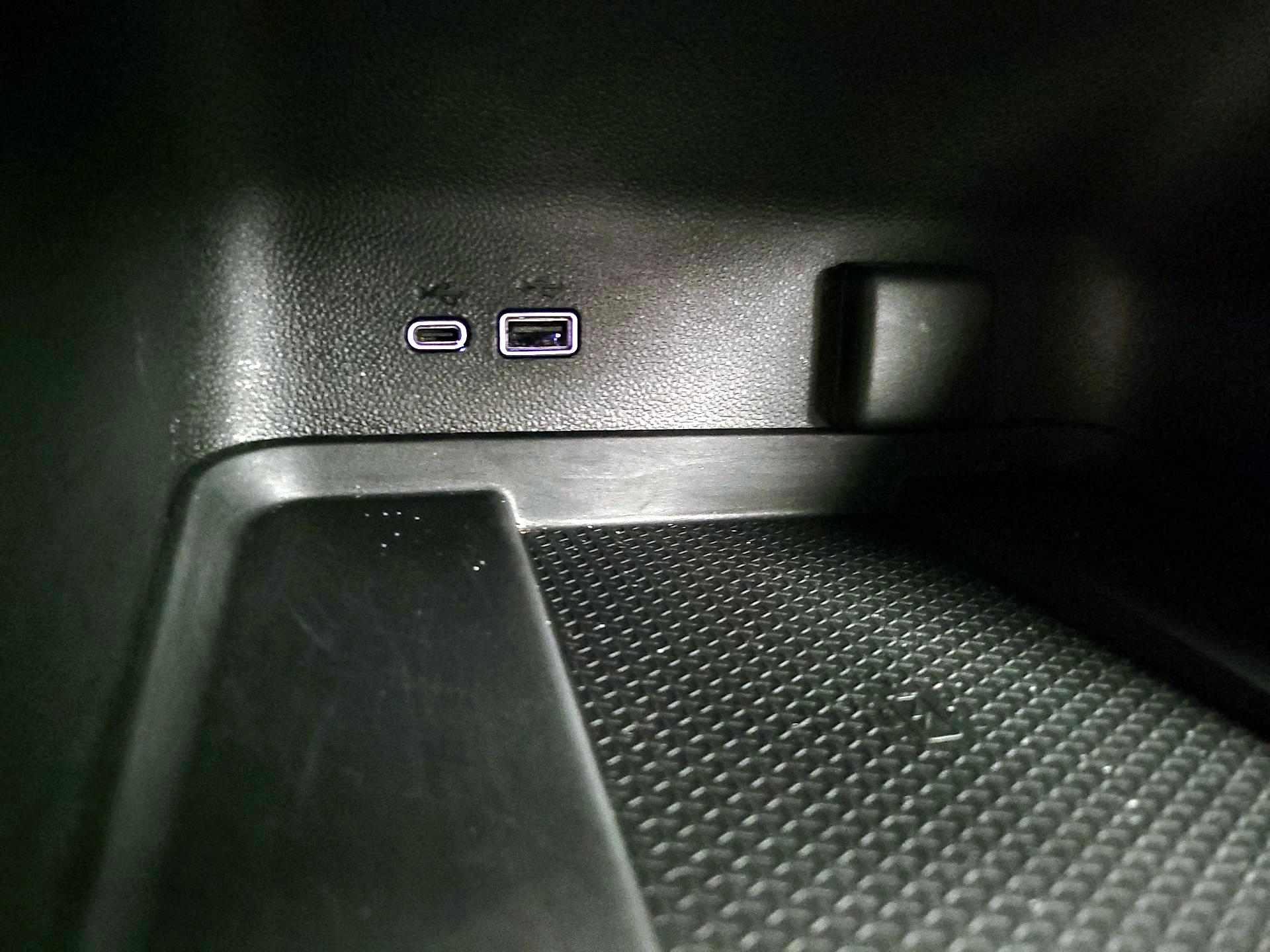 Thumbnail: 2025 Chevrolet Traverse - 19