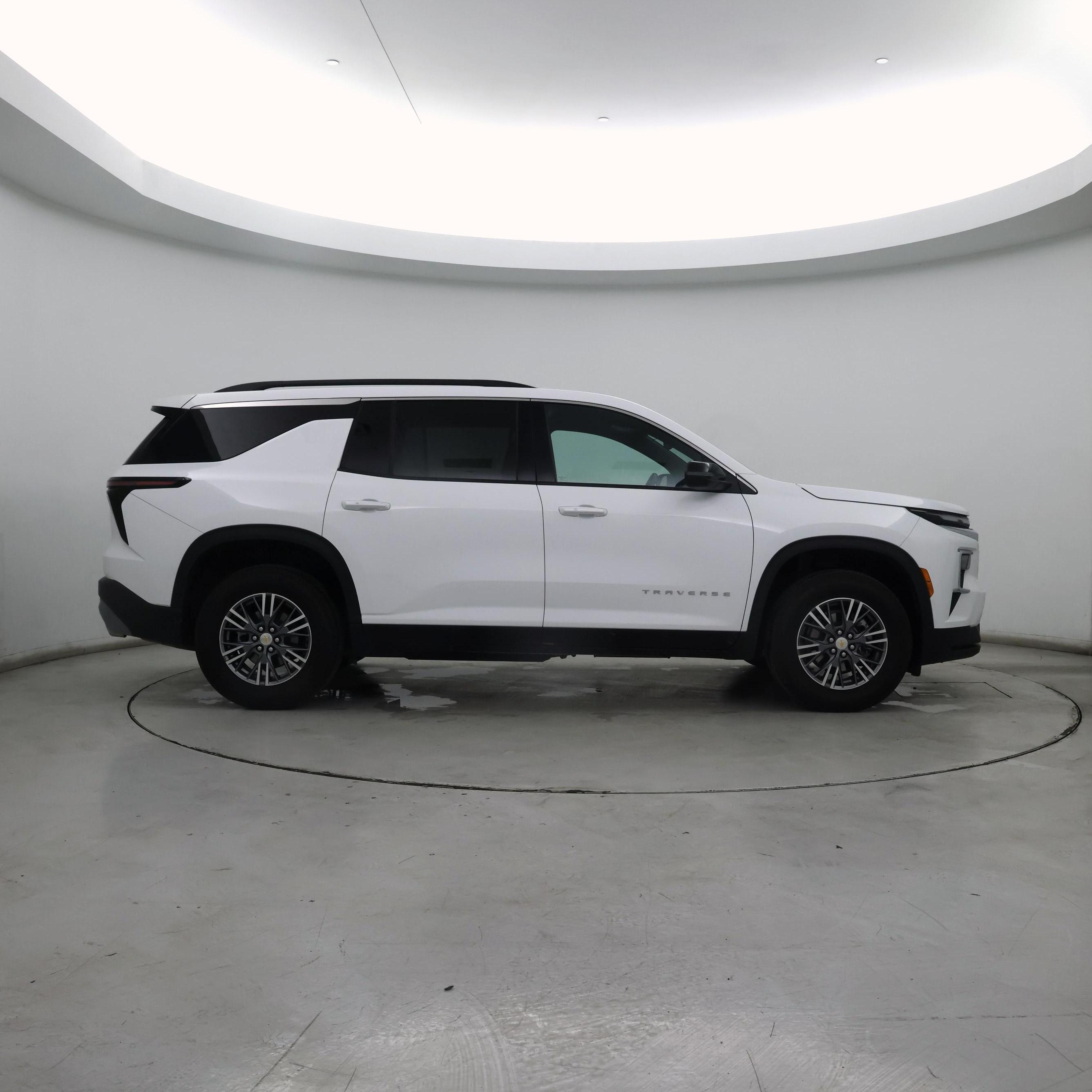 Thumbnail: 2025 Chevrolet Traverse - 7