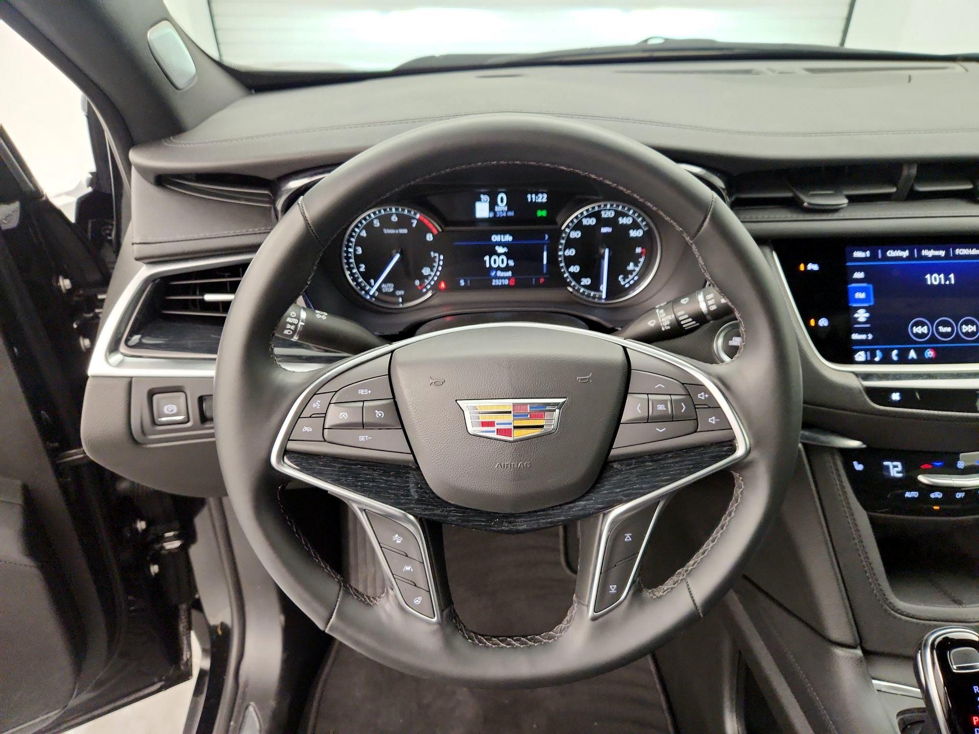 Thumbnail: 2025 Cadillac XT5 - 10