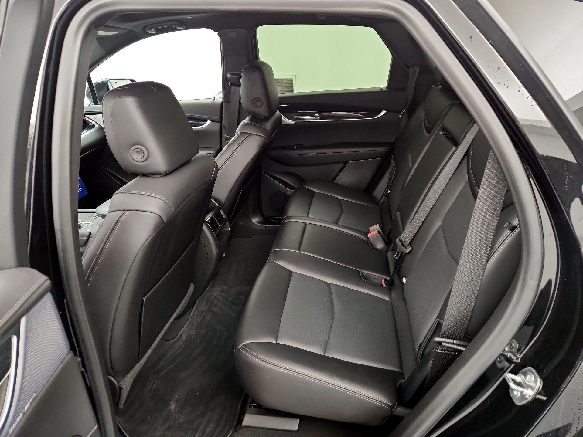 Thumbnail: 2025 Cadillac XT5 - 19