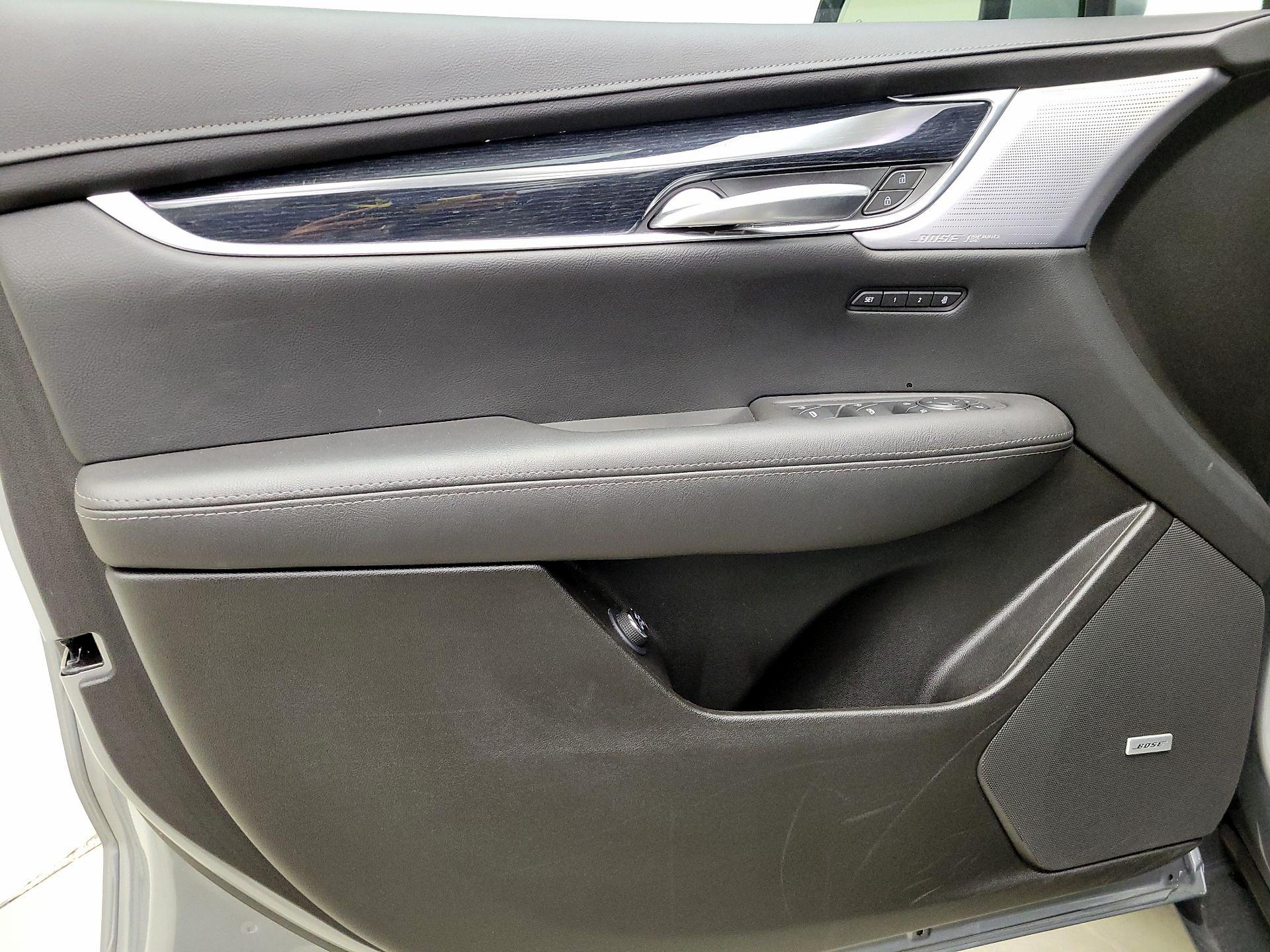 Thumbnail: 2025 Cadillac XT5 - 12