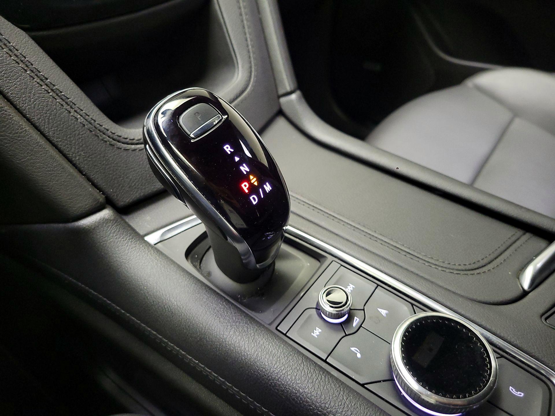 Thumbnail: 2025 Cadillac XT5 - 18