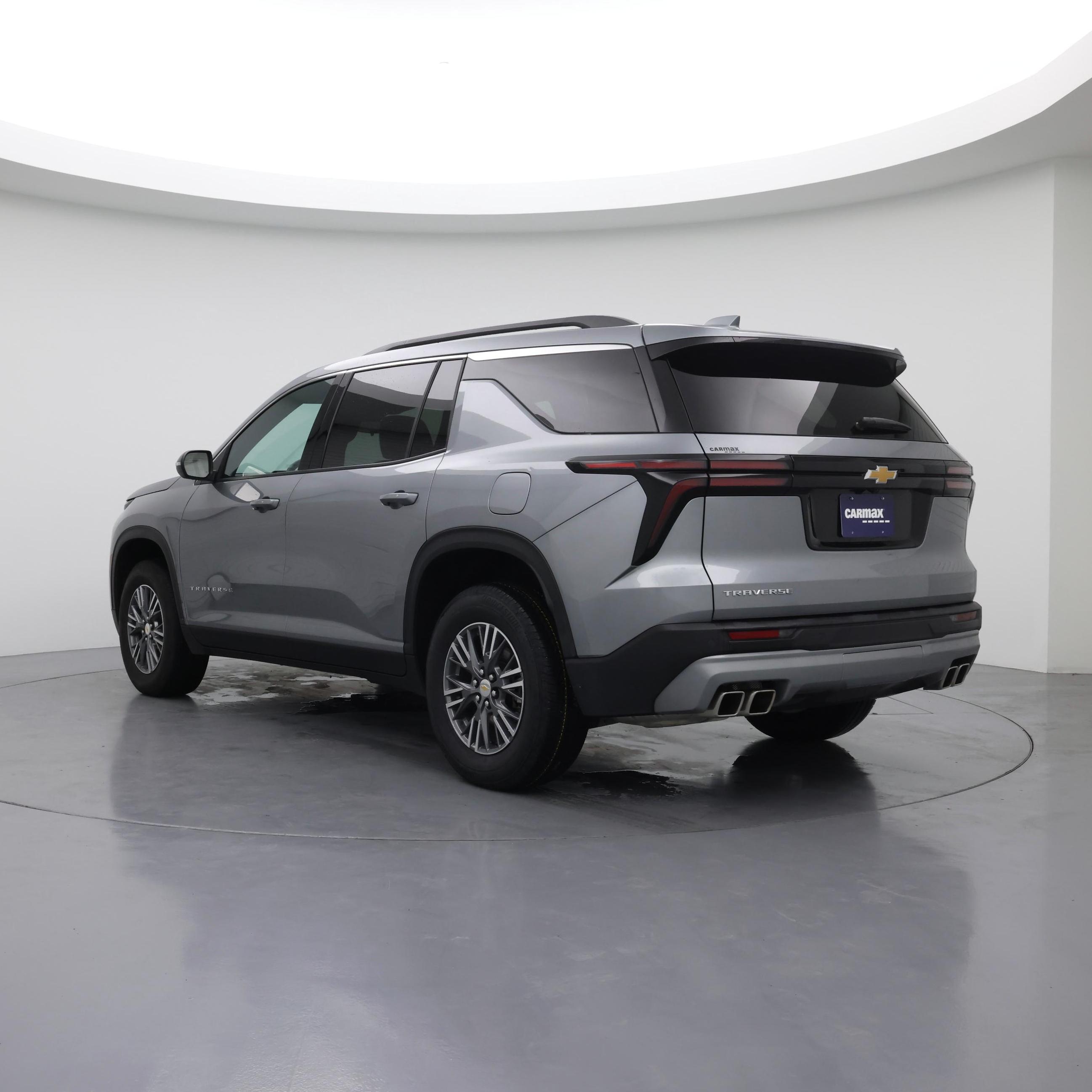 Thumbnail: 2025 Chevrolet Traverse - 2