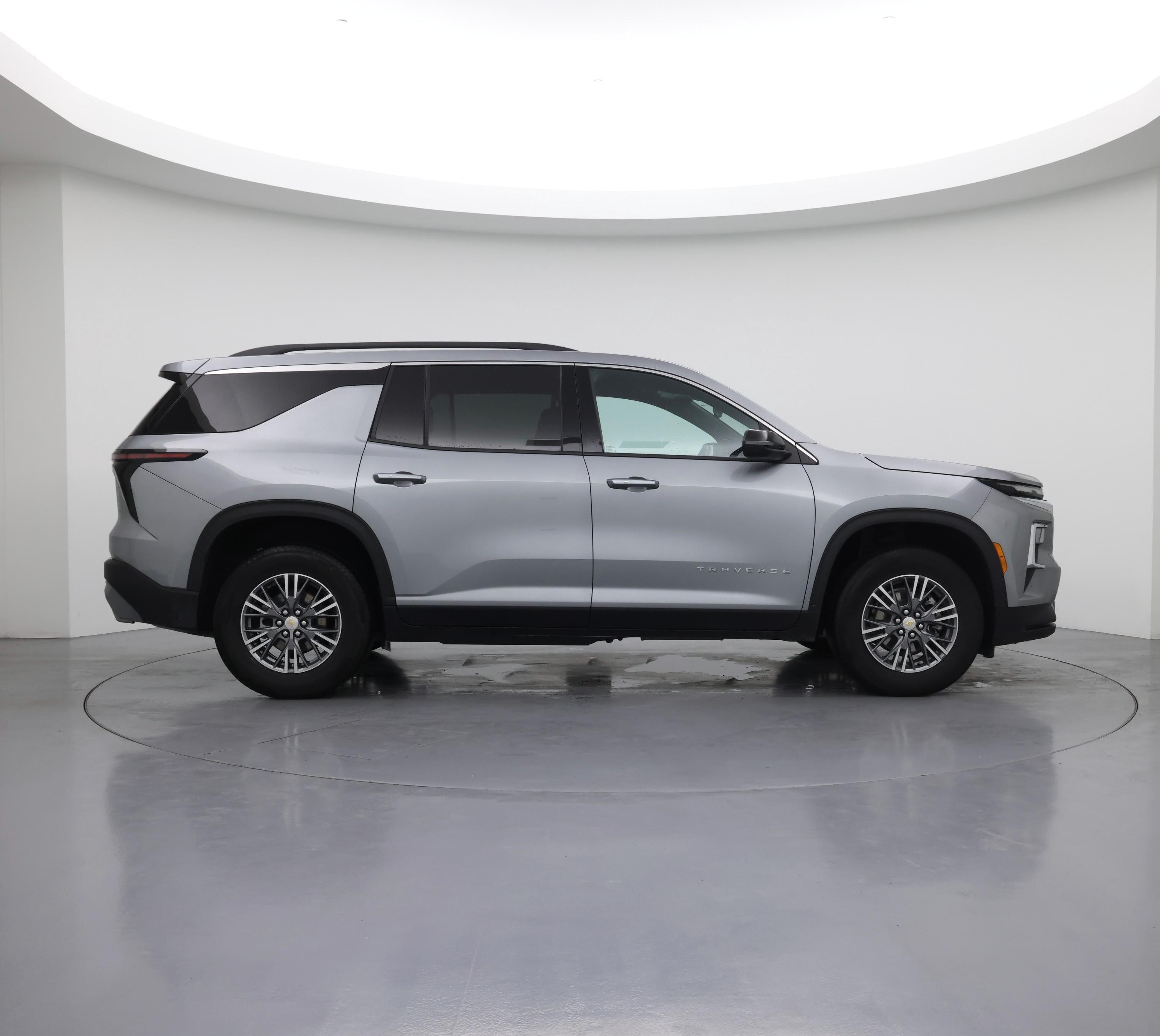 Thumbnail: 2025 Chevrolet Traverse - 7