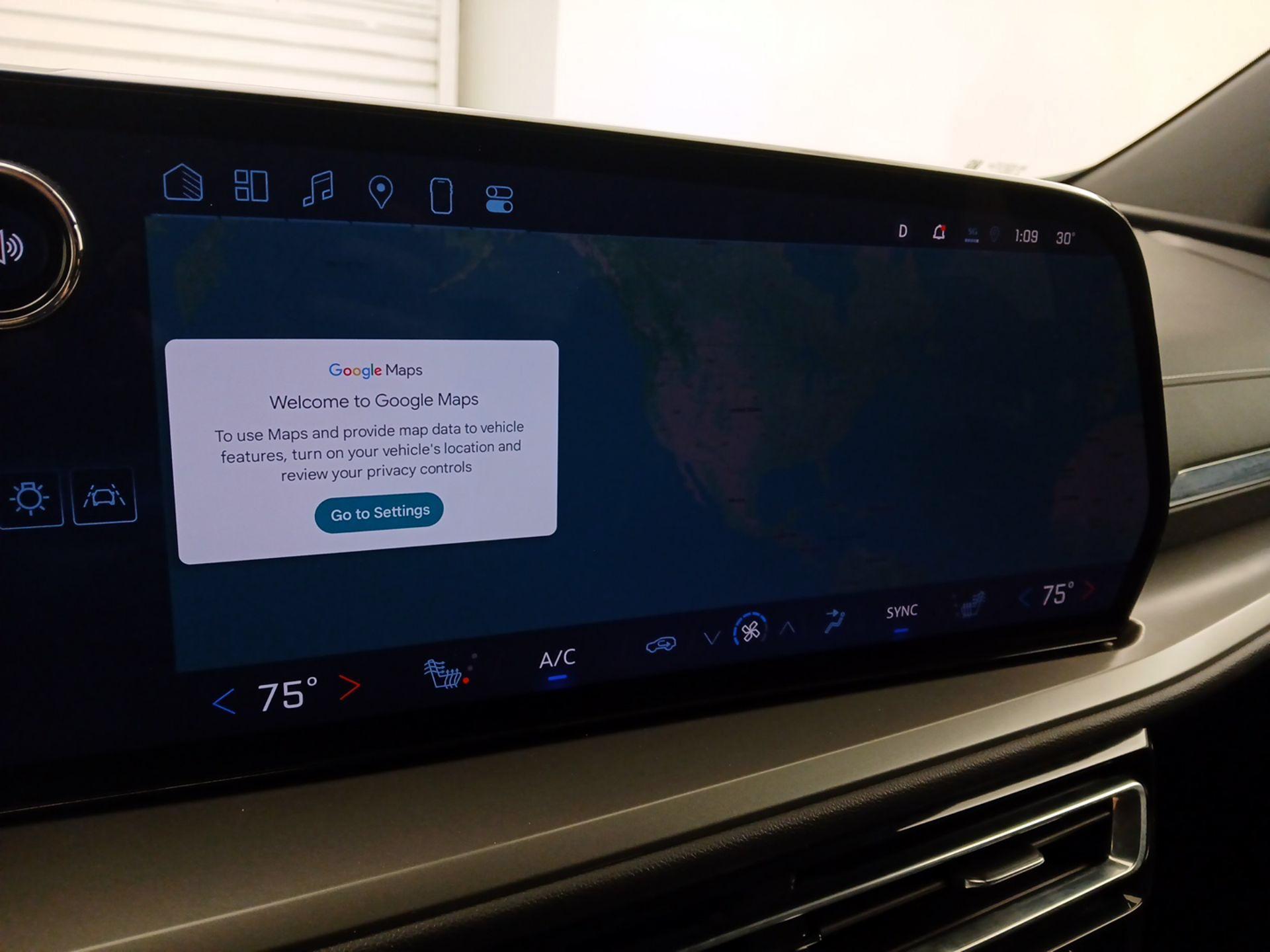 Thumbnail: 2025 Chevrolet Traverse - 14