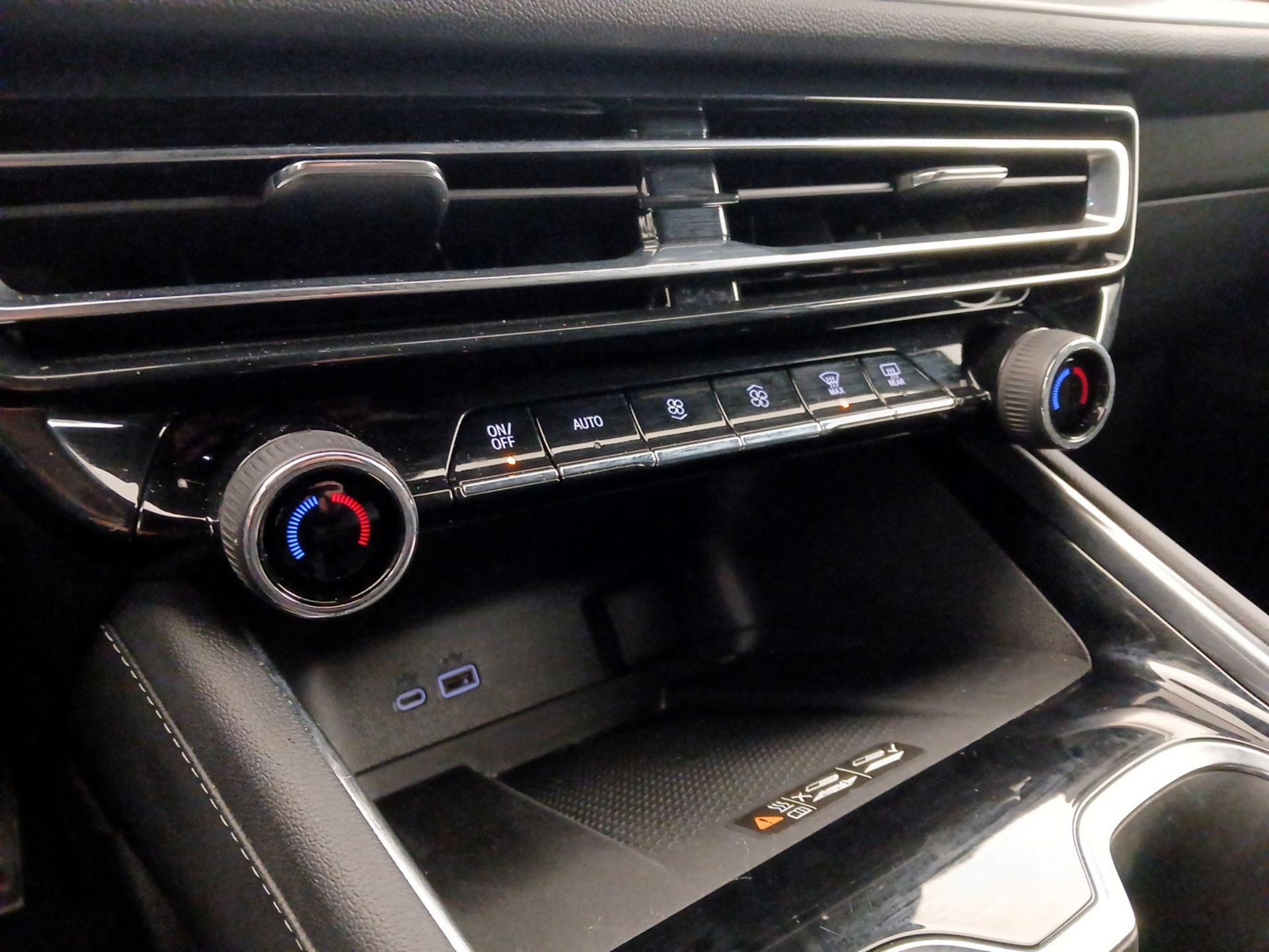 Thumbnail: 2025 Chevrolet Traverse - 17