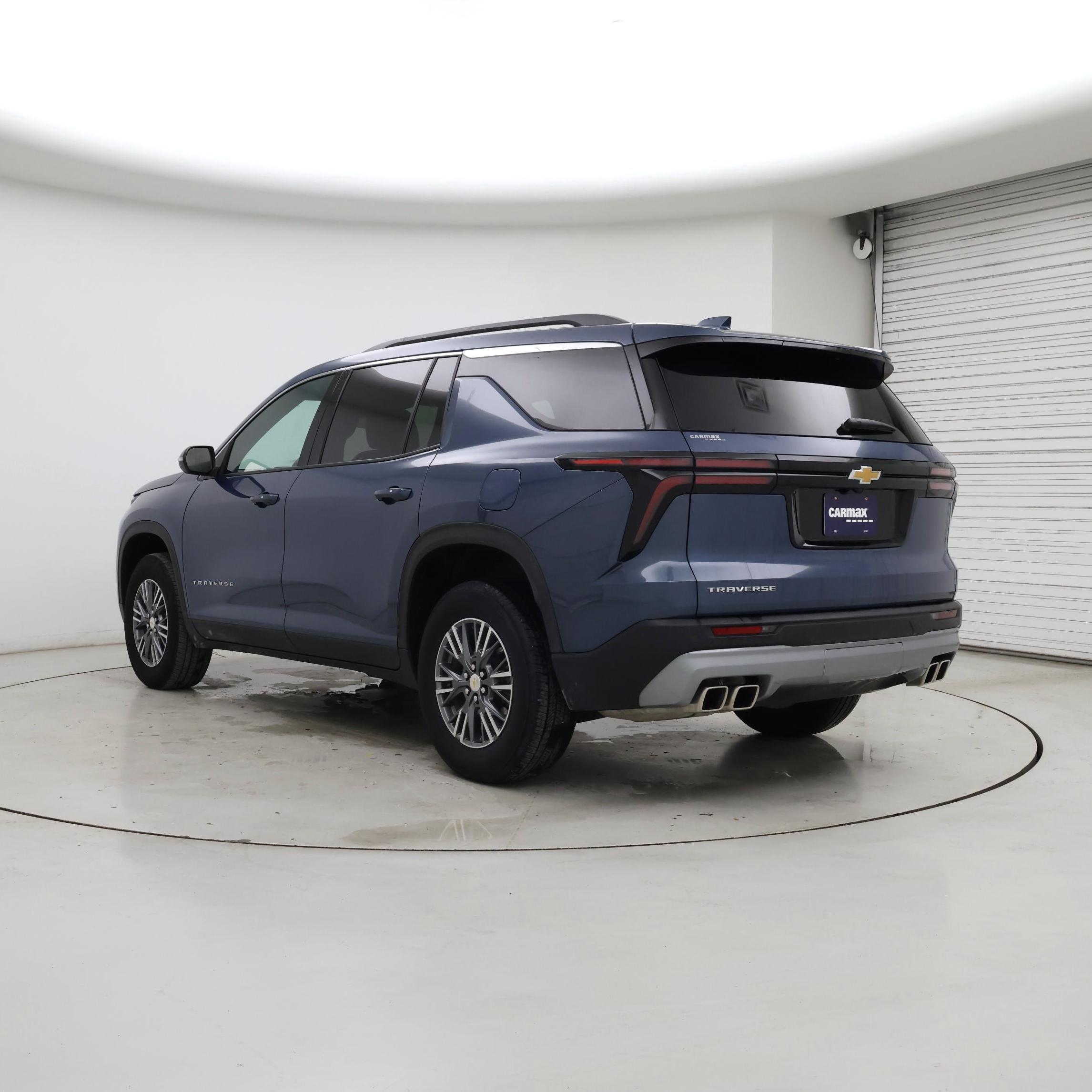 Thumbnail: 2025 Chevrolet Traverse - 2