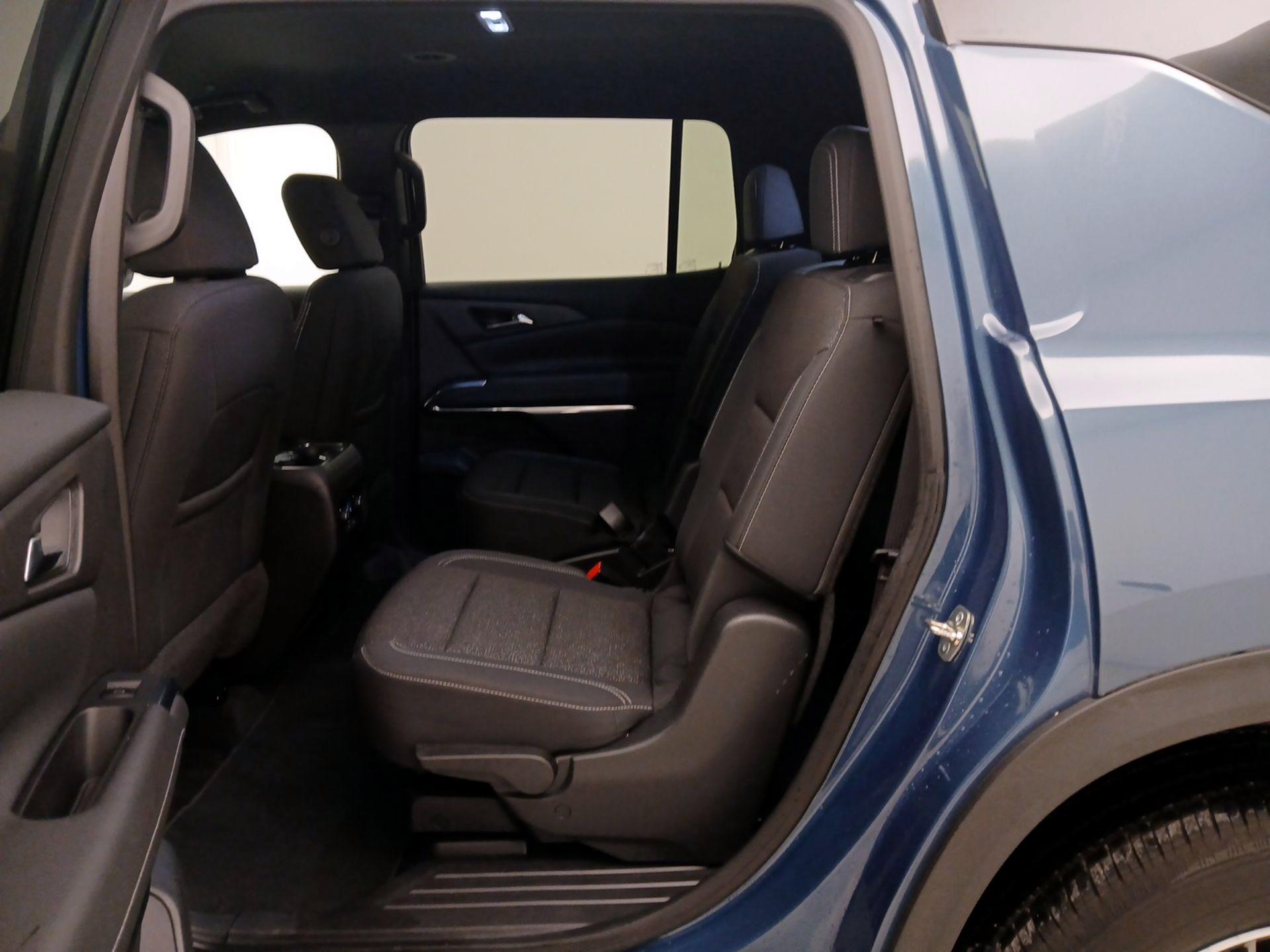 Thumbnail: 2025 Chevrolet Traverse - 20