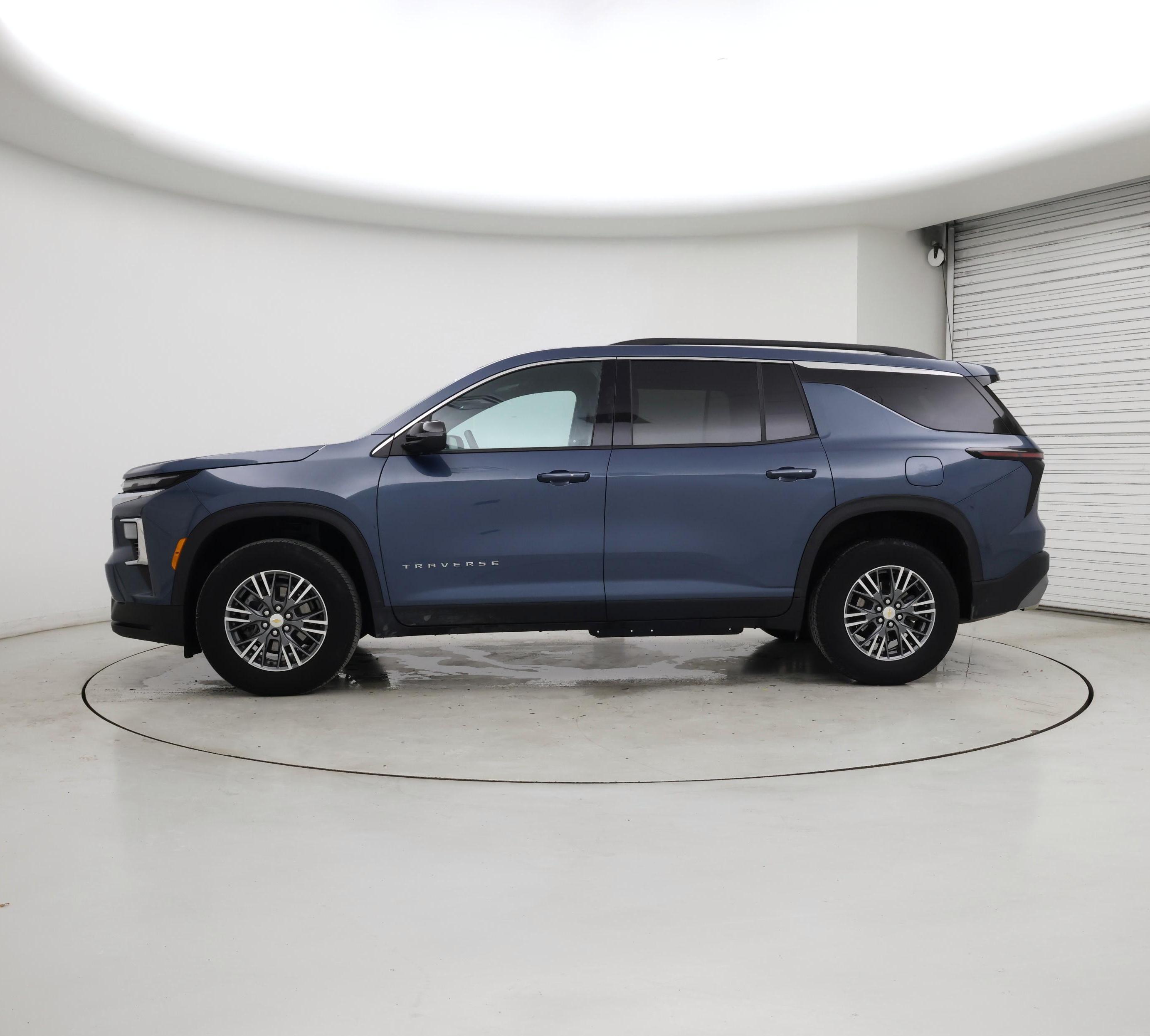 Thumbnail: 2025 Chevrolet Traverse - 3